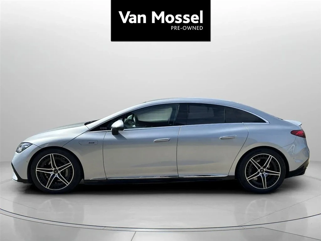 Mercedes-Benz-EQE-image-7