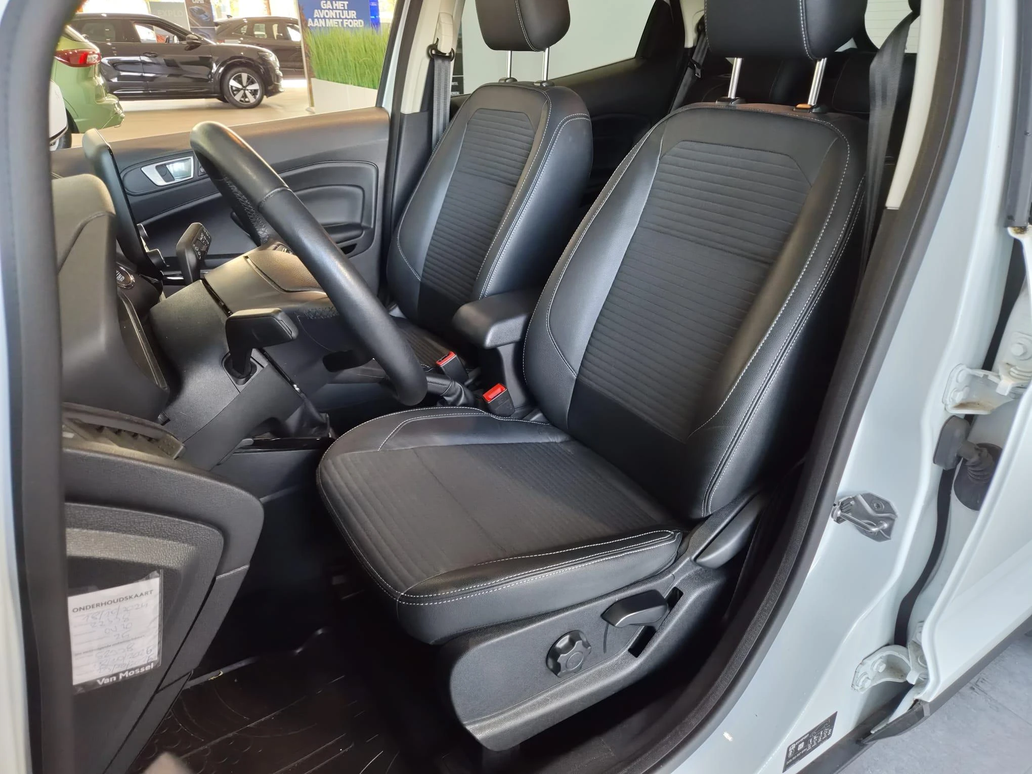 Ford-EcoSport-image-17