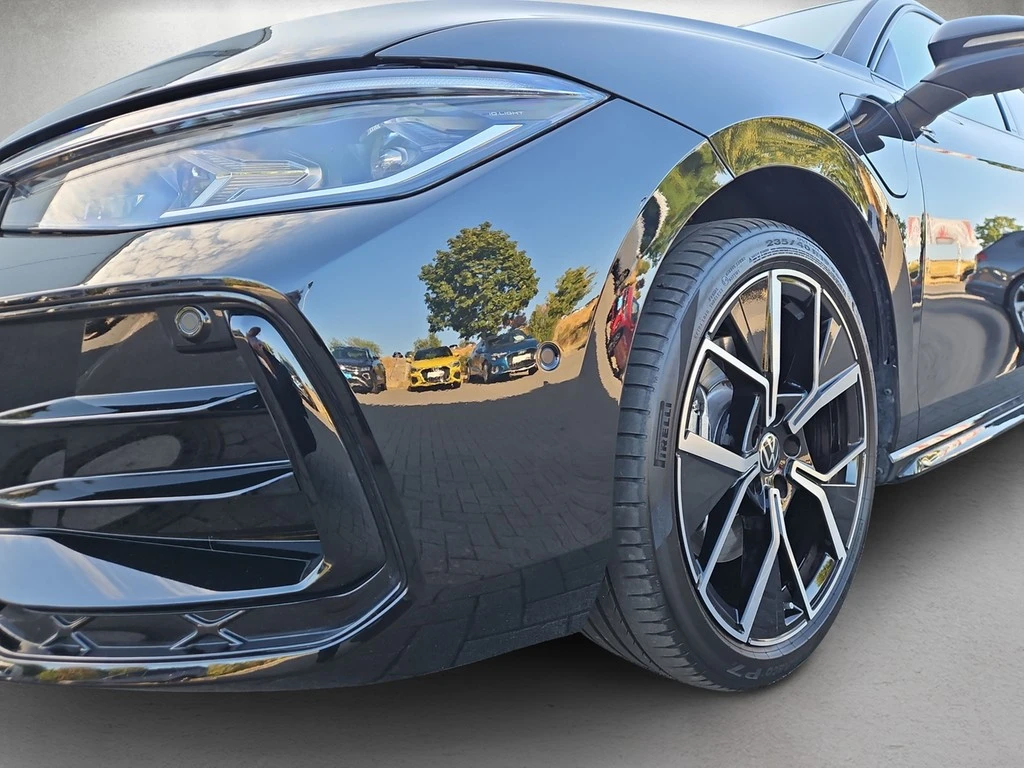 Volkswagen-Passat-image-4