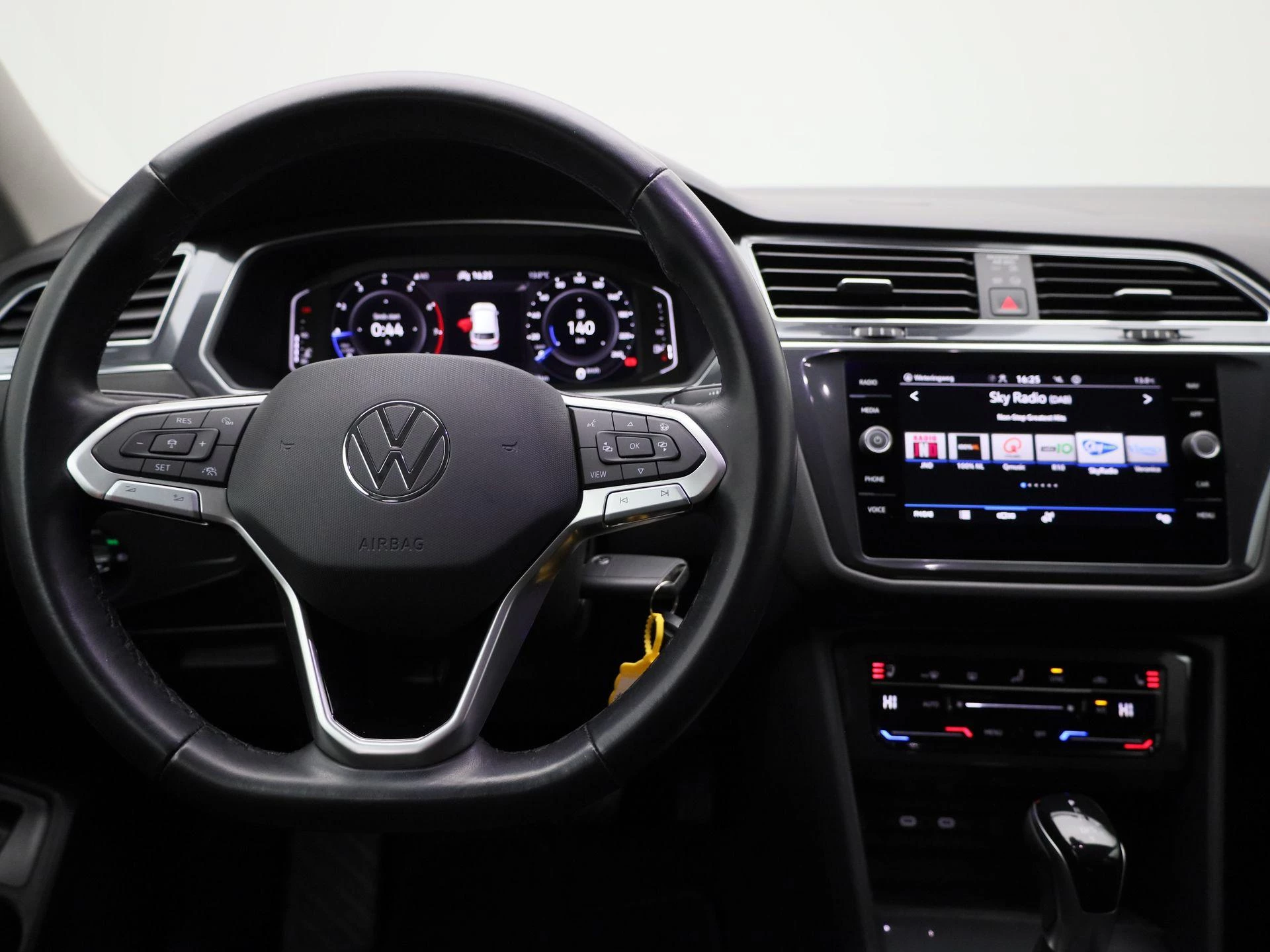 Volkswagen-Tiguan Allspace-image-6