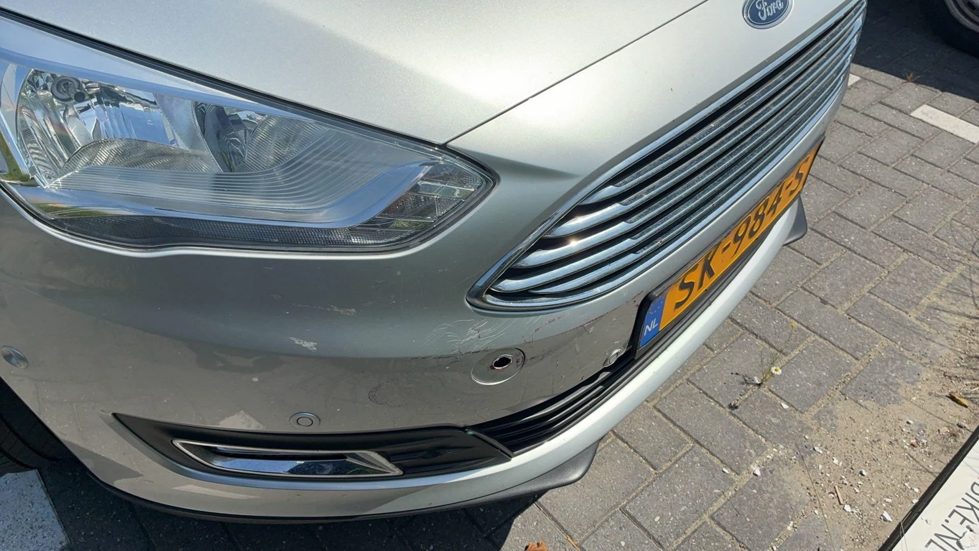 Ford-C-MAX-image-18