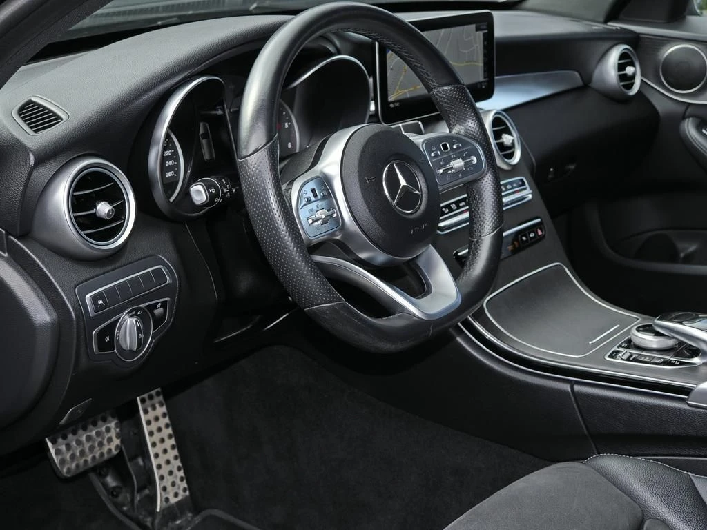 Mercedes-Benz-C-Klasse 300 de-image-9