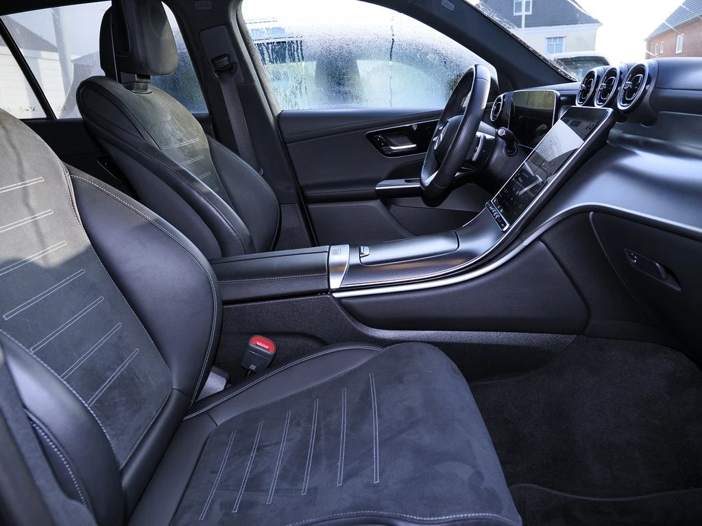 Mercedes-Benz-GLC 300 e-image-10