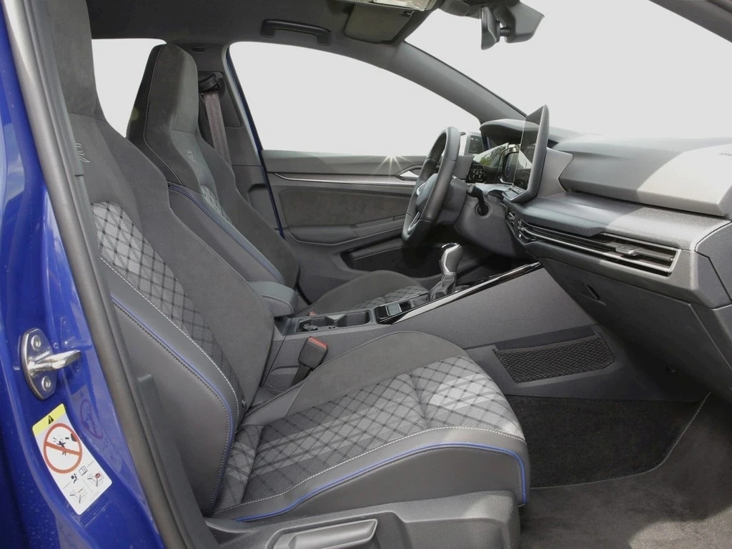 Volkswagen-Golf-image-6