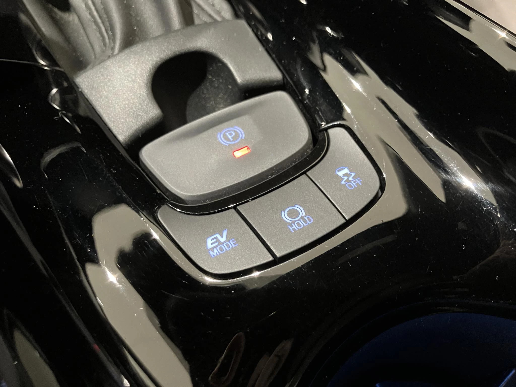 Toyota-C-HR-image-31