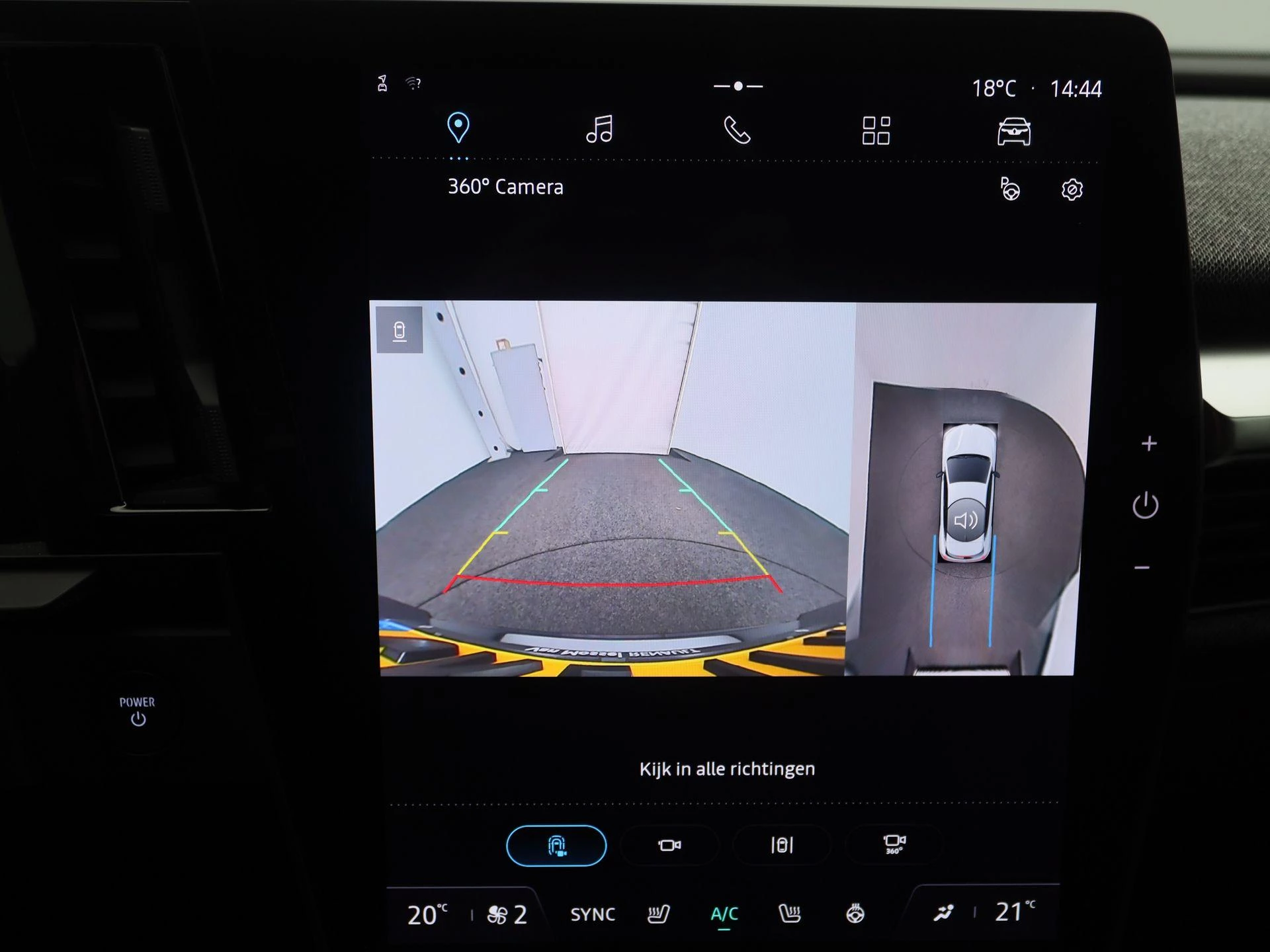 Renault-Megane E-Tech-image-17