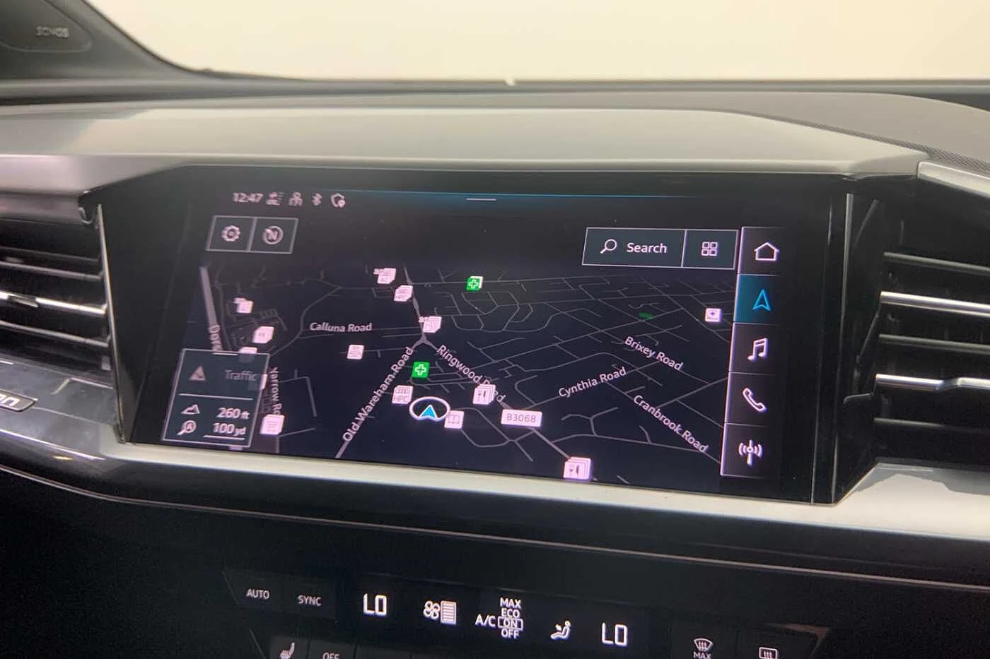 Audi-Q4 e-tron-image-14