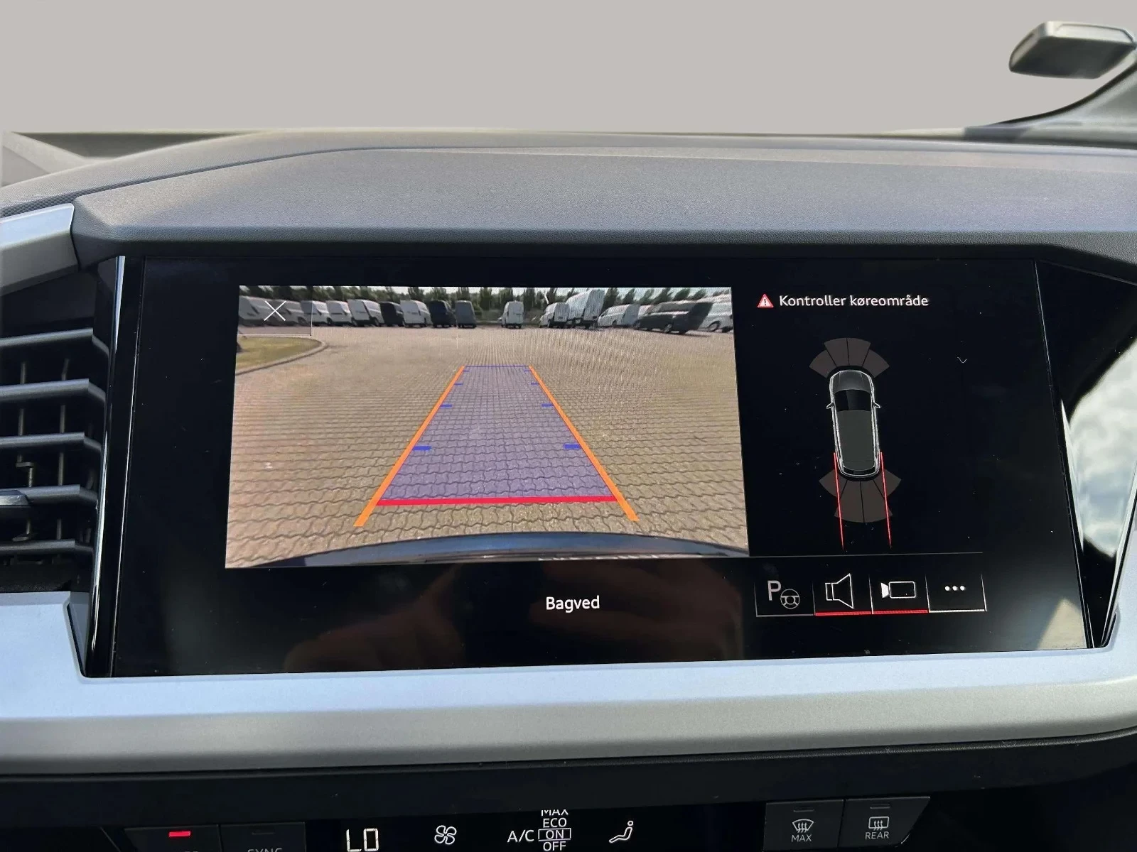 Audi Q4 e-tron Advanced