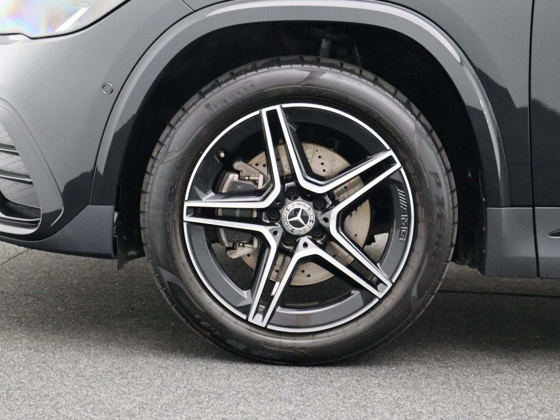 Mercedes-Benz-GLA-image-6