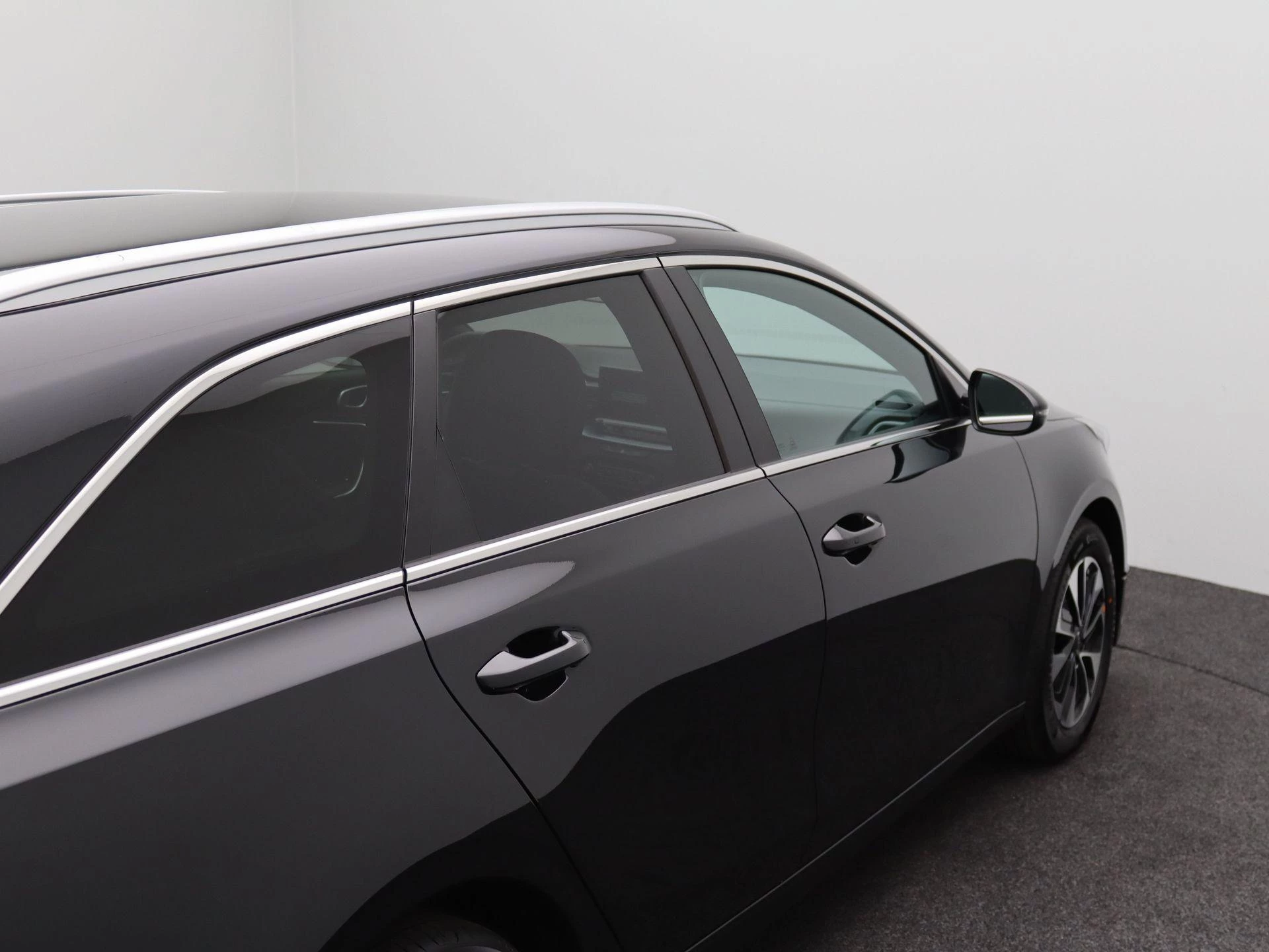 Kia-Ceed Sportswagon-image-38