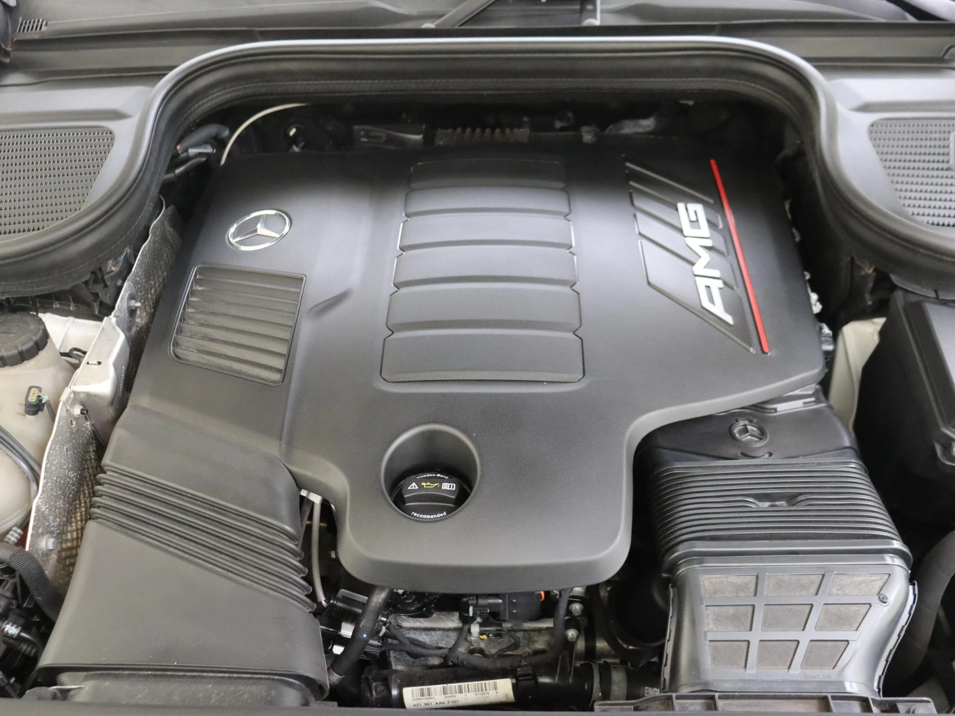 Mercedes-Benz-GLE-image-42