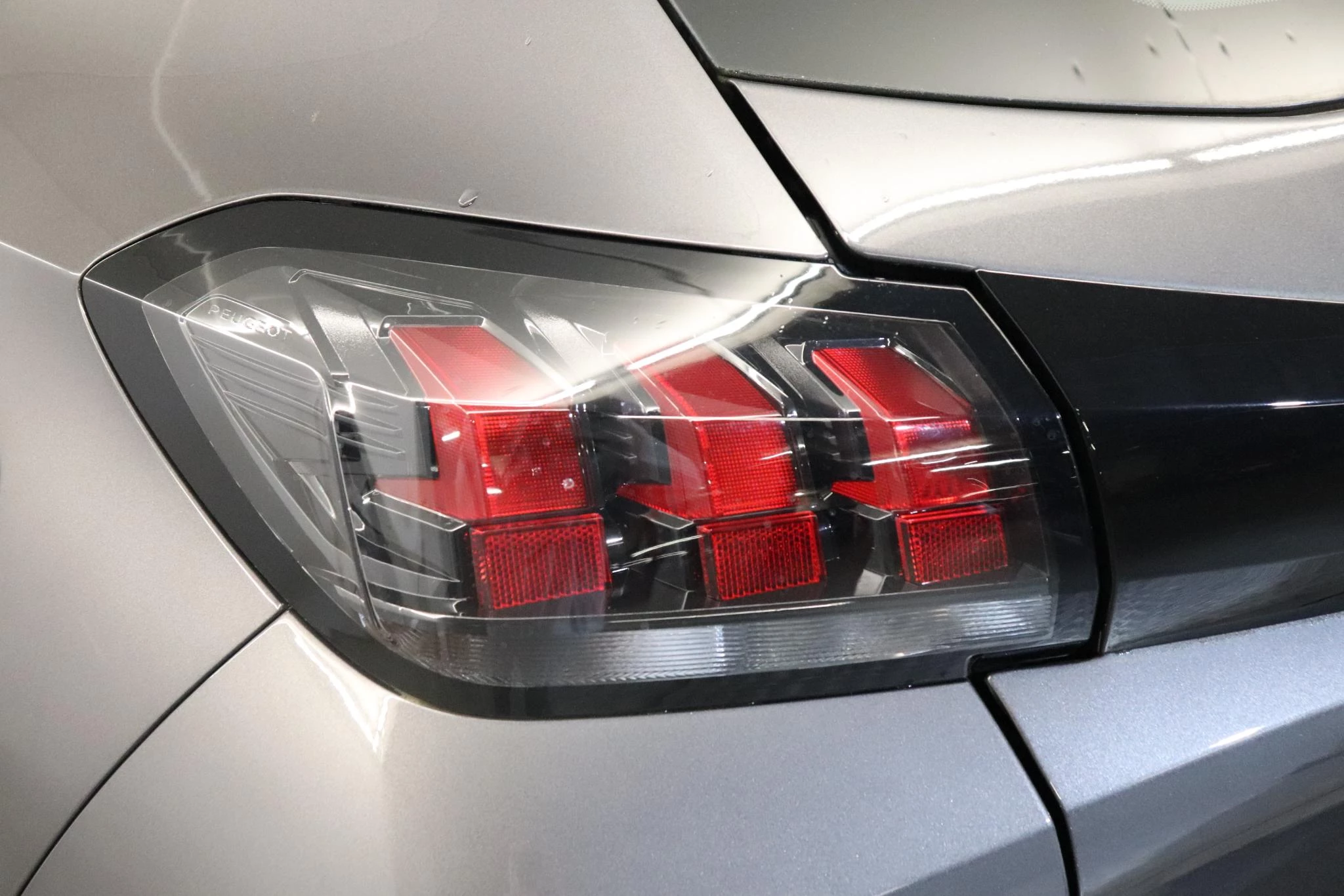 Peugeot-208-image-11