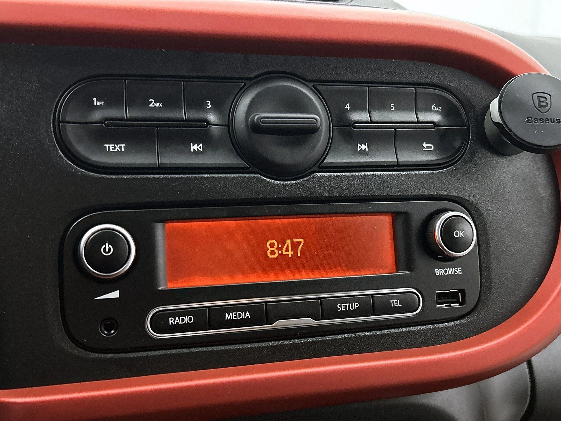 Renault-Twingo-image-6
