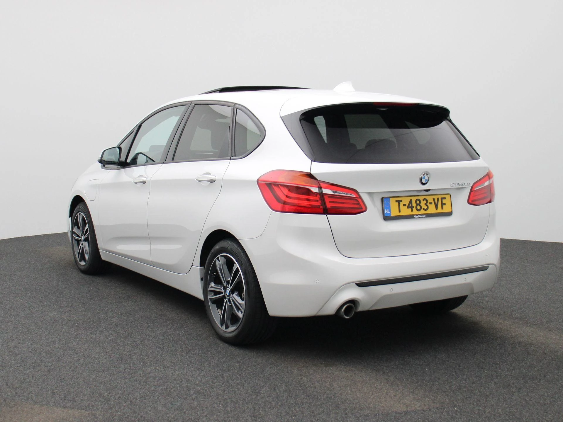 BMW-2 Serie-image-1
