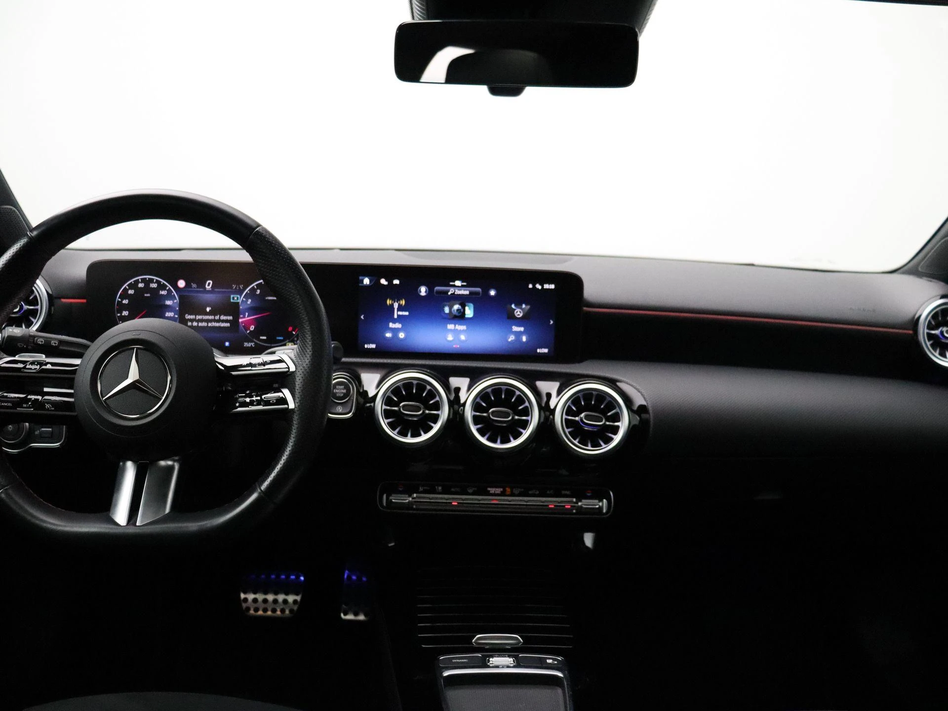 Mercedes-Benz-Classe A-image-23