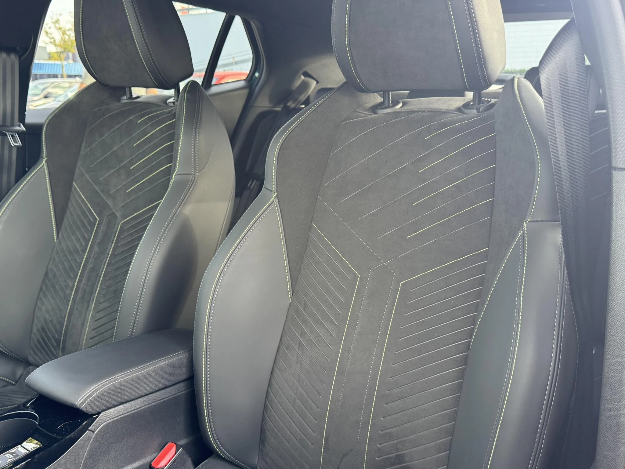 Peugeot-2008-image-11