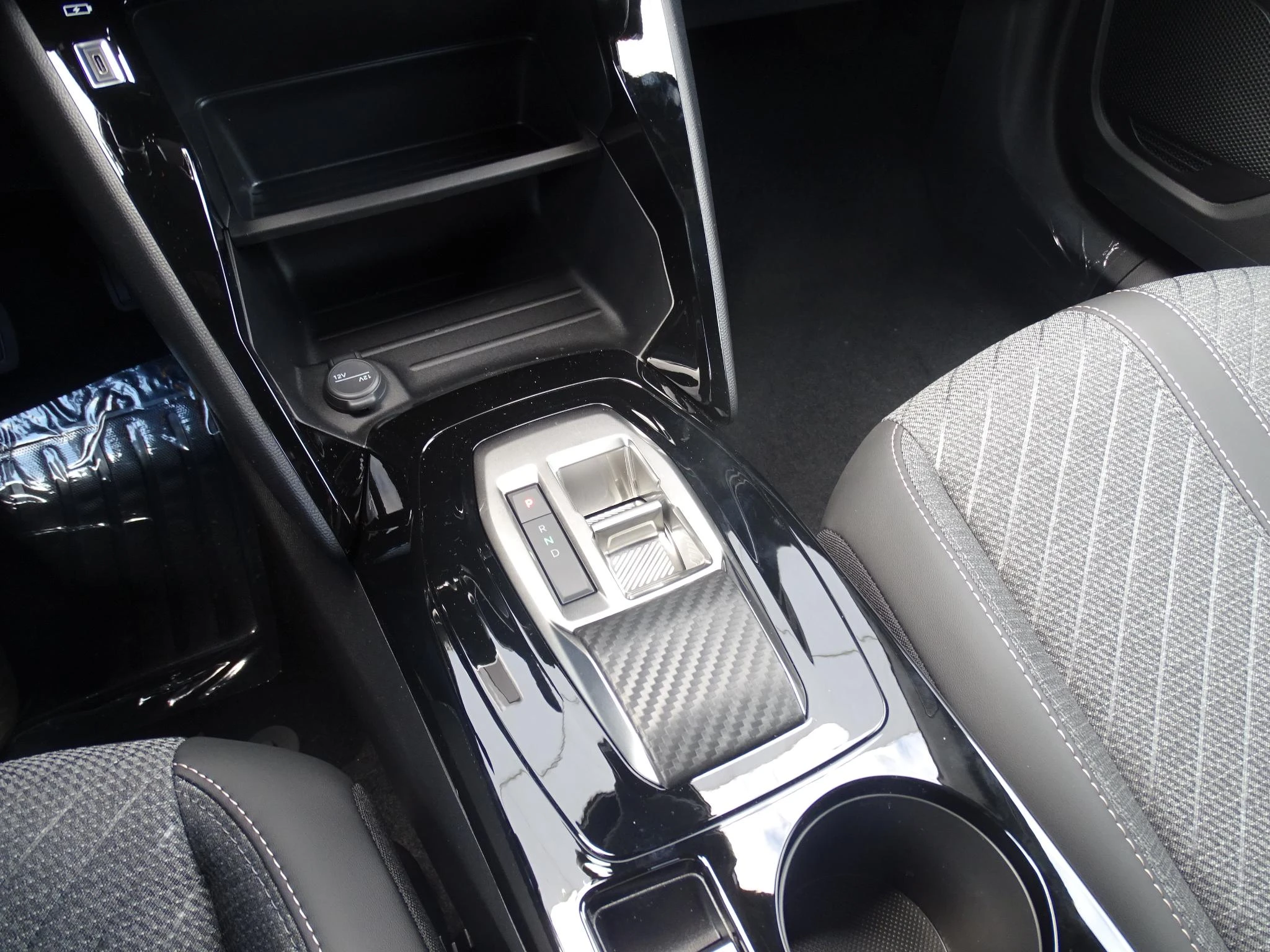 Peugeot-2008-image-19