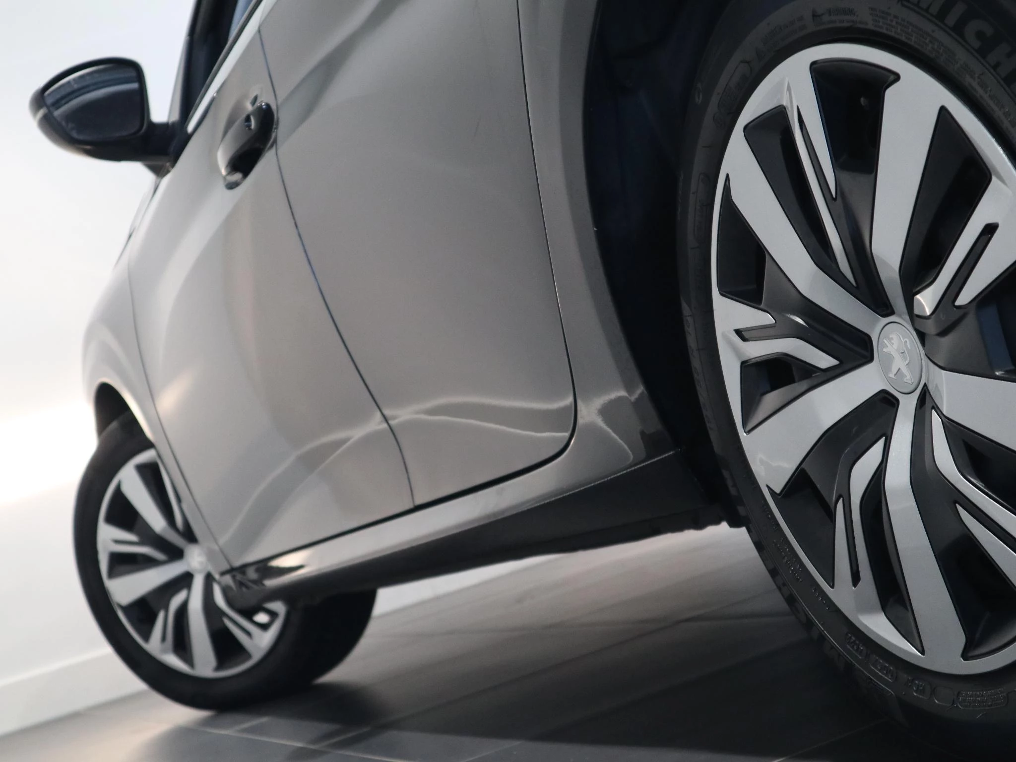Peugeot-208-image-18