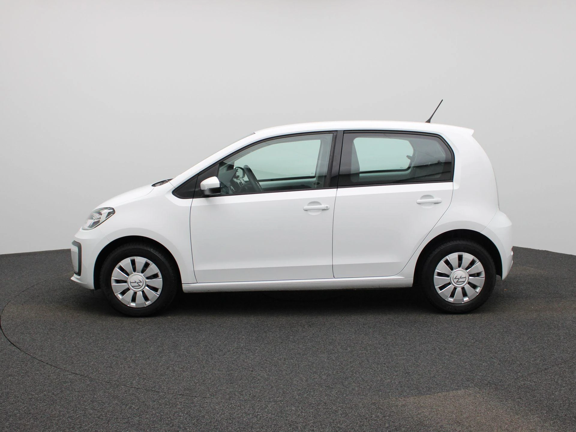 Volkswagen-up!-image-3