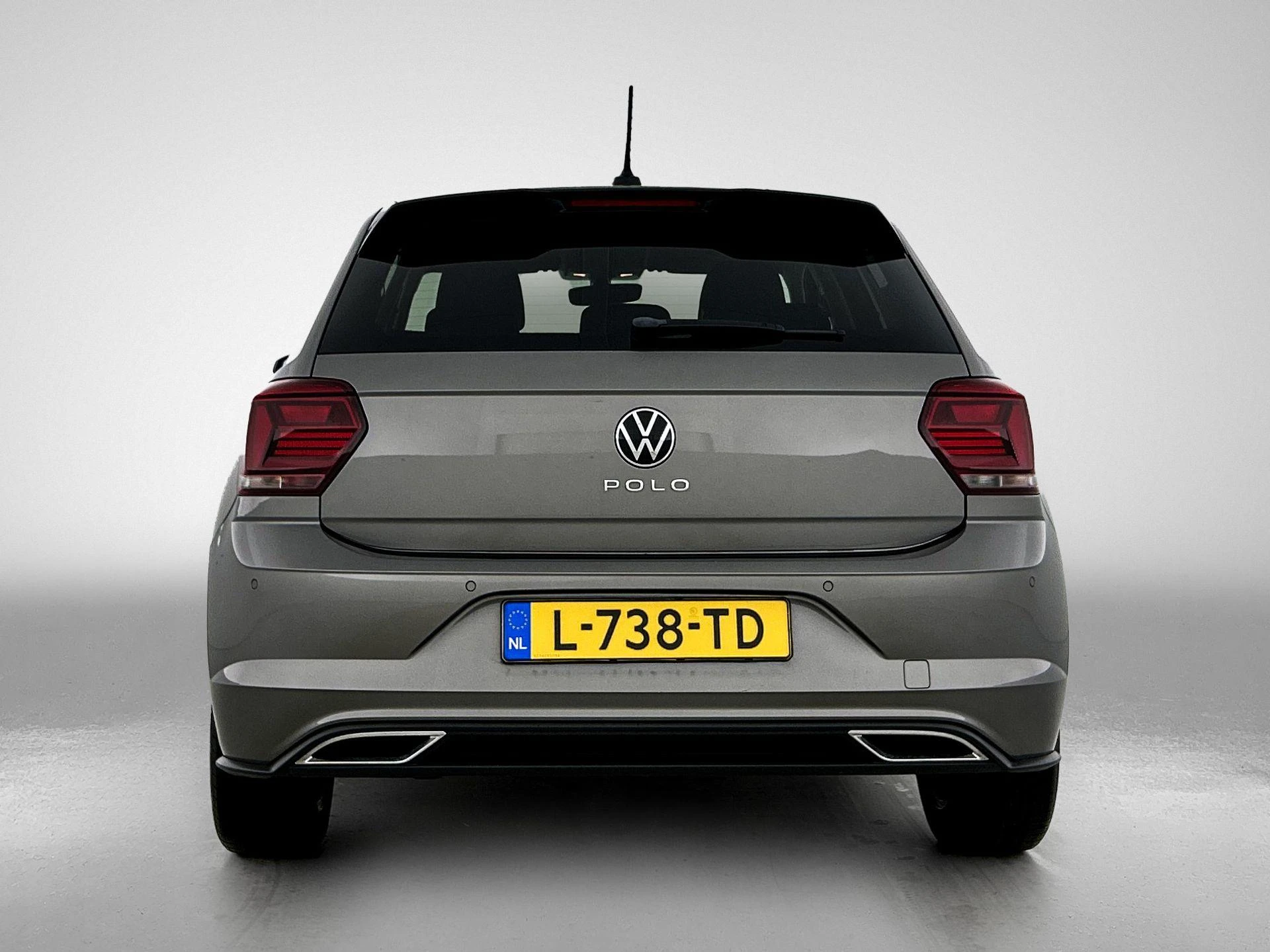 Volkswagen-Polo-image-2