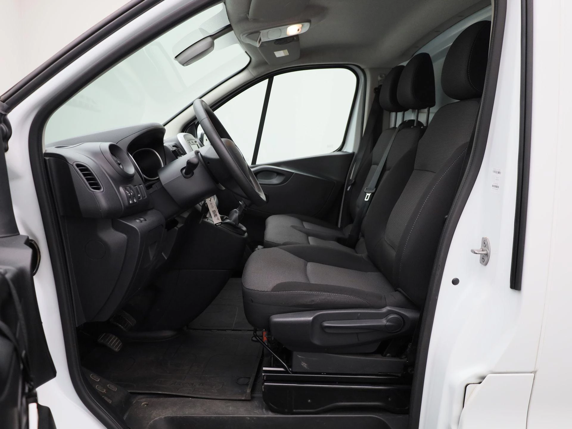Renault Trafic 2.0 dCi 120 T29 L2H1 Work Edition