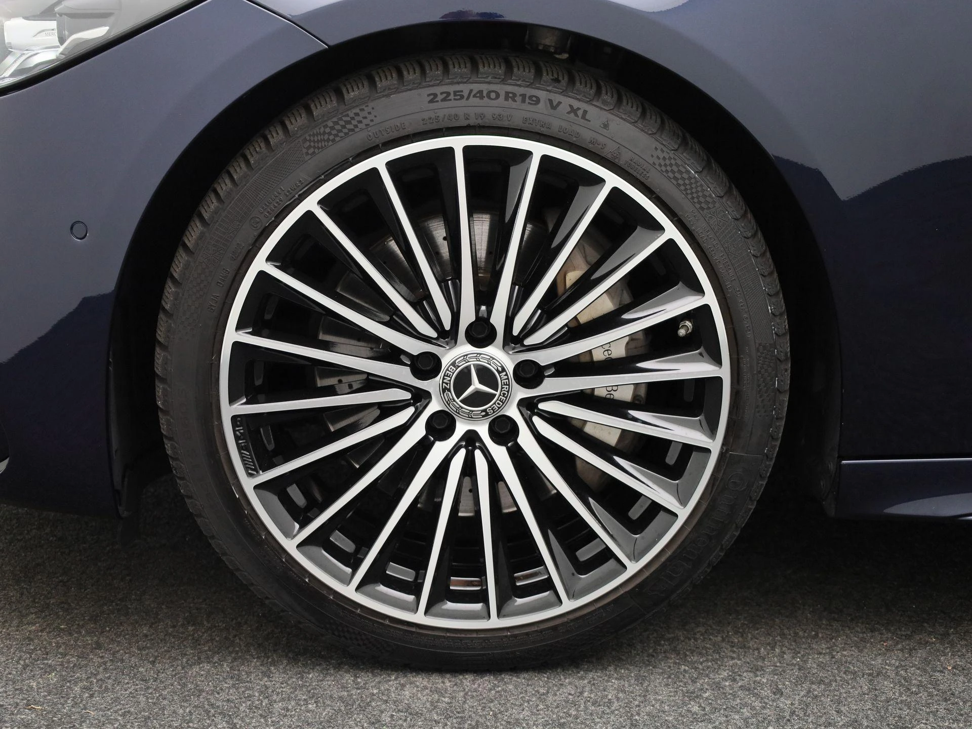 Mercedes-Benz-C-Klasse-image-16