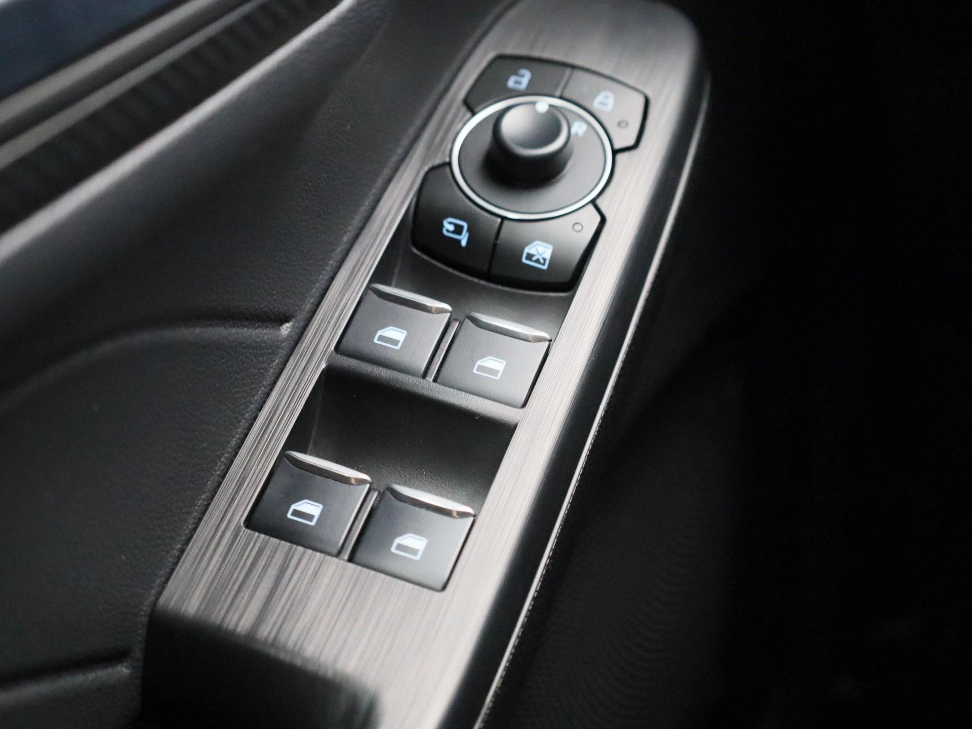 Ford-Kuga-image-27