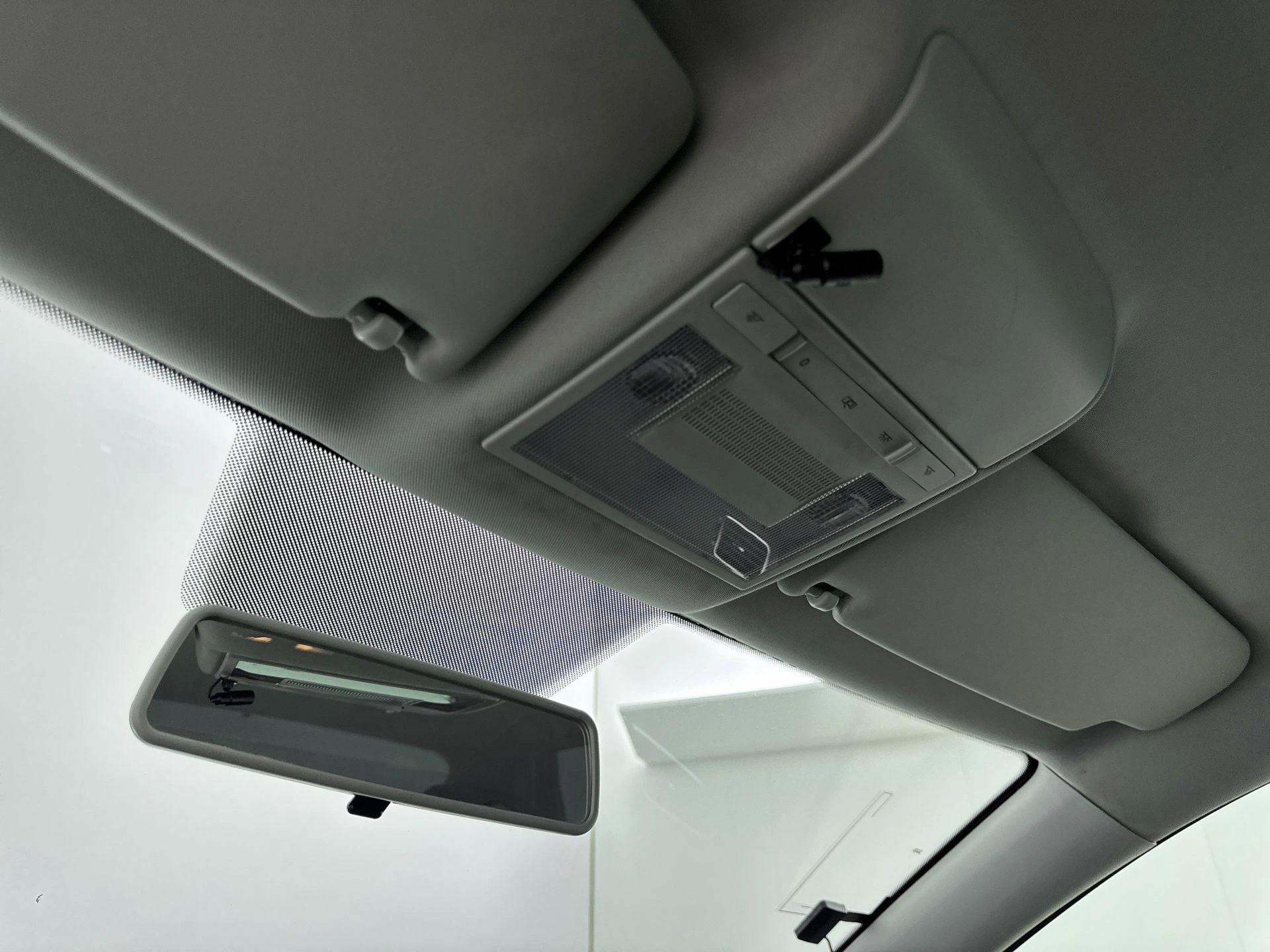 Volkswagen-Polo-image-12