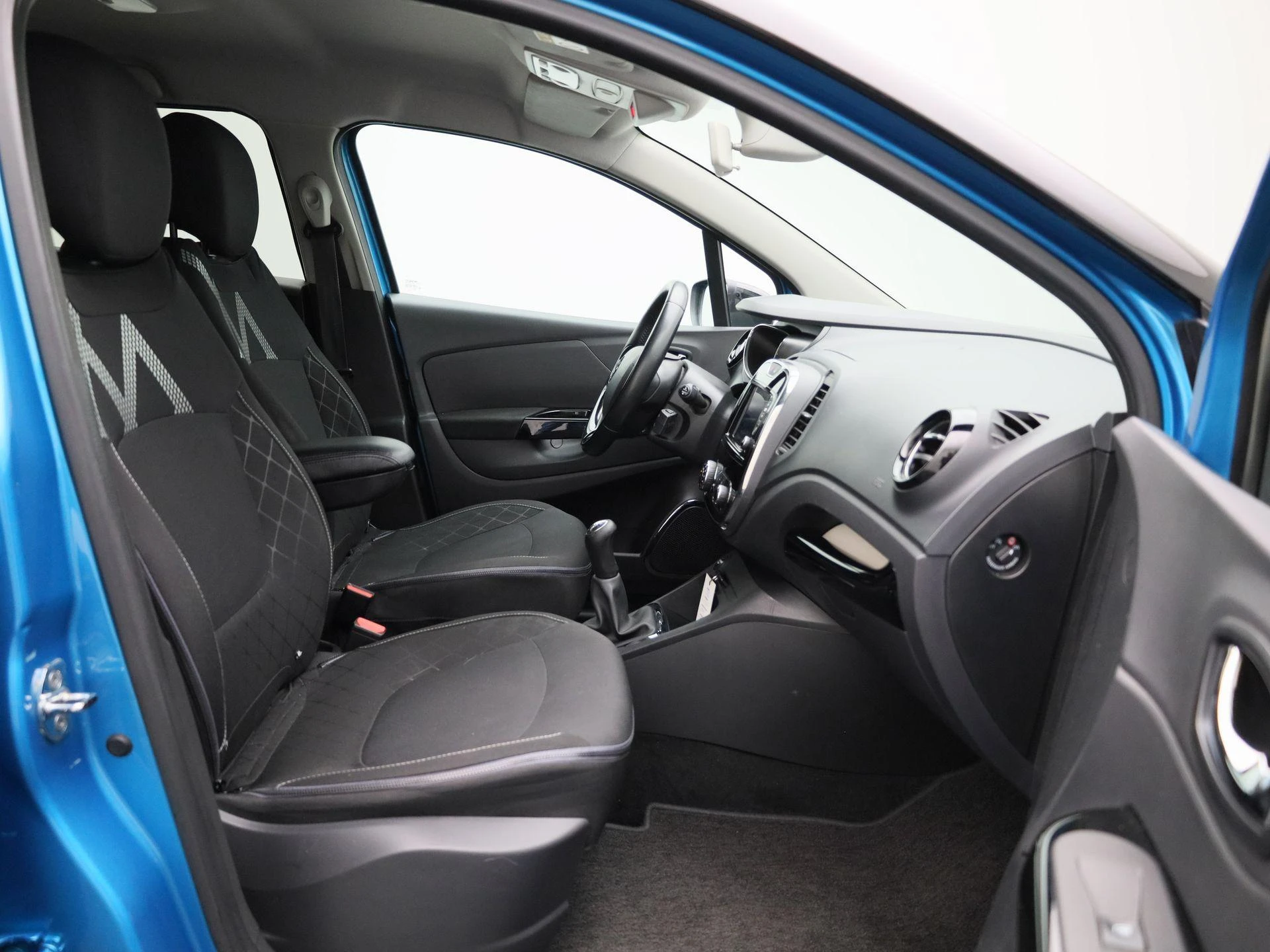 Renault-Captur-image-28