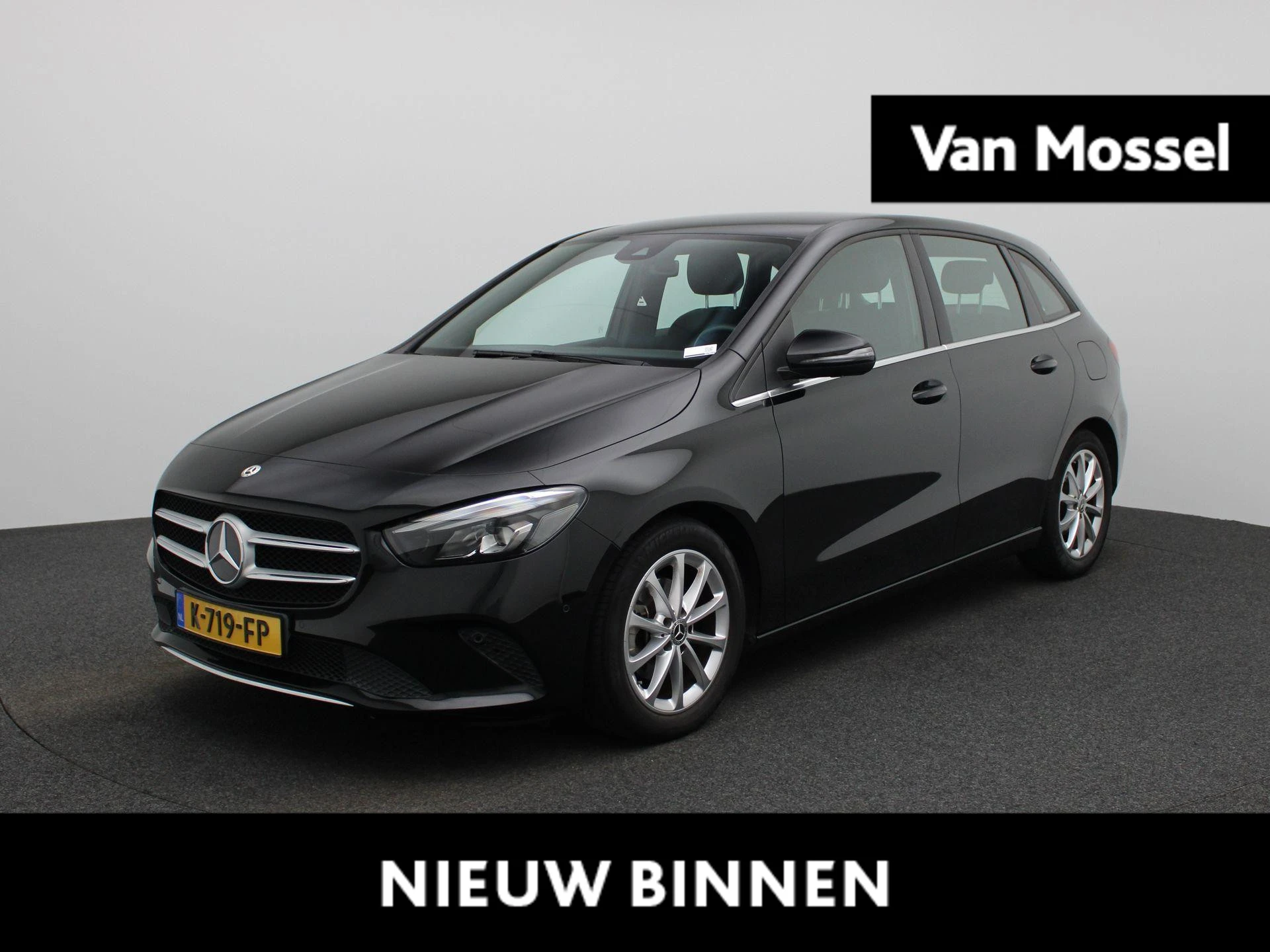 Mercedes-Benz-B-Klasse-image-0