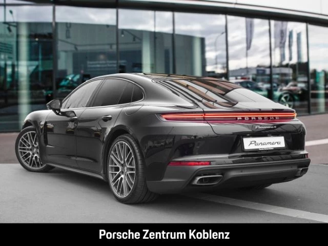 Porsche Panamera 4 E-Hybrid -