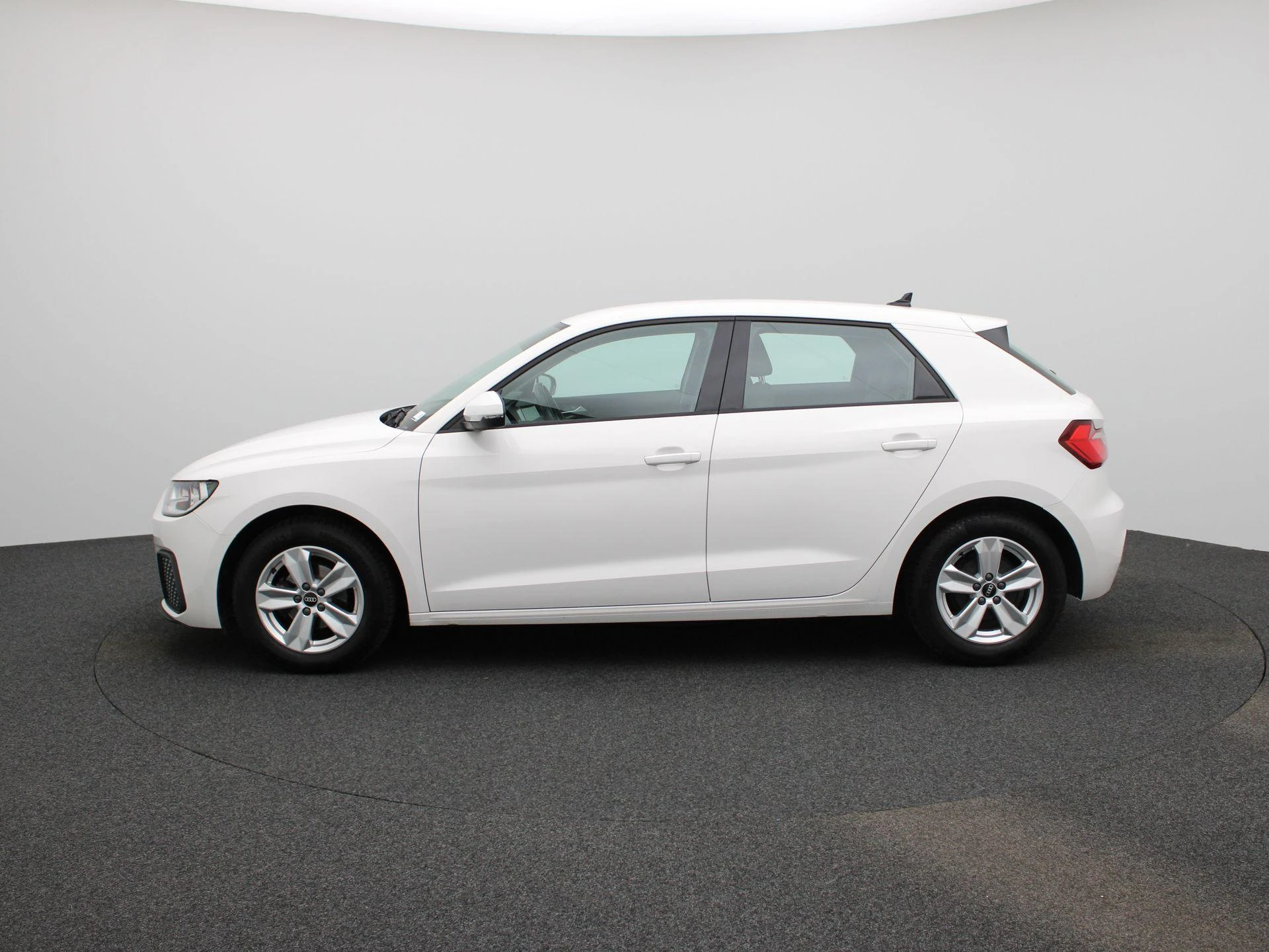 Audi-A1 Sportback-image-4
