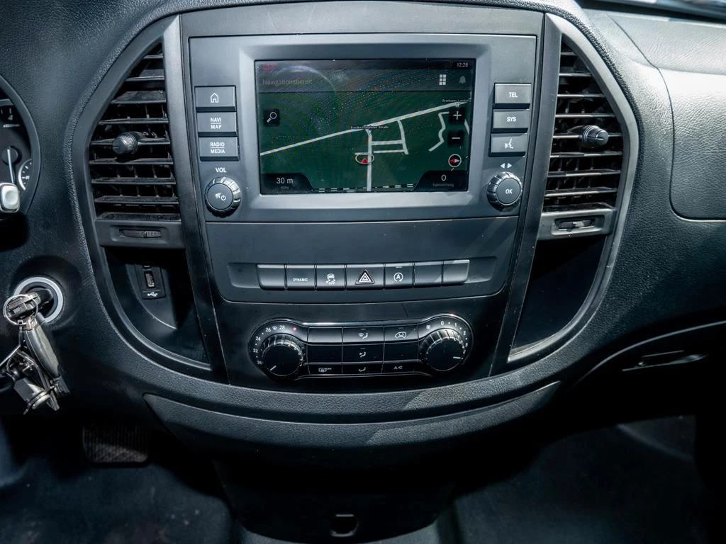 Mercedes-Benz-Vito 114-image-9