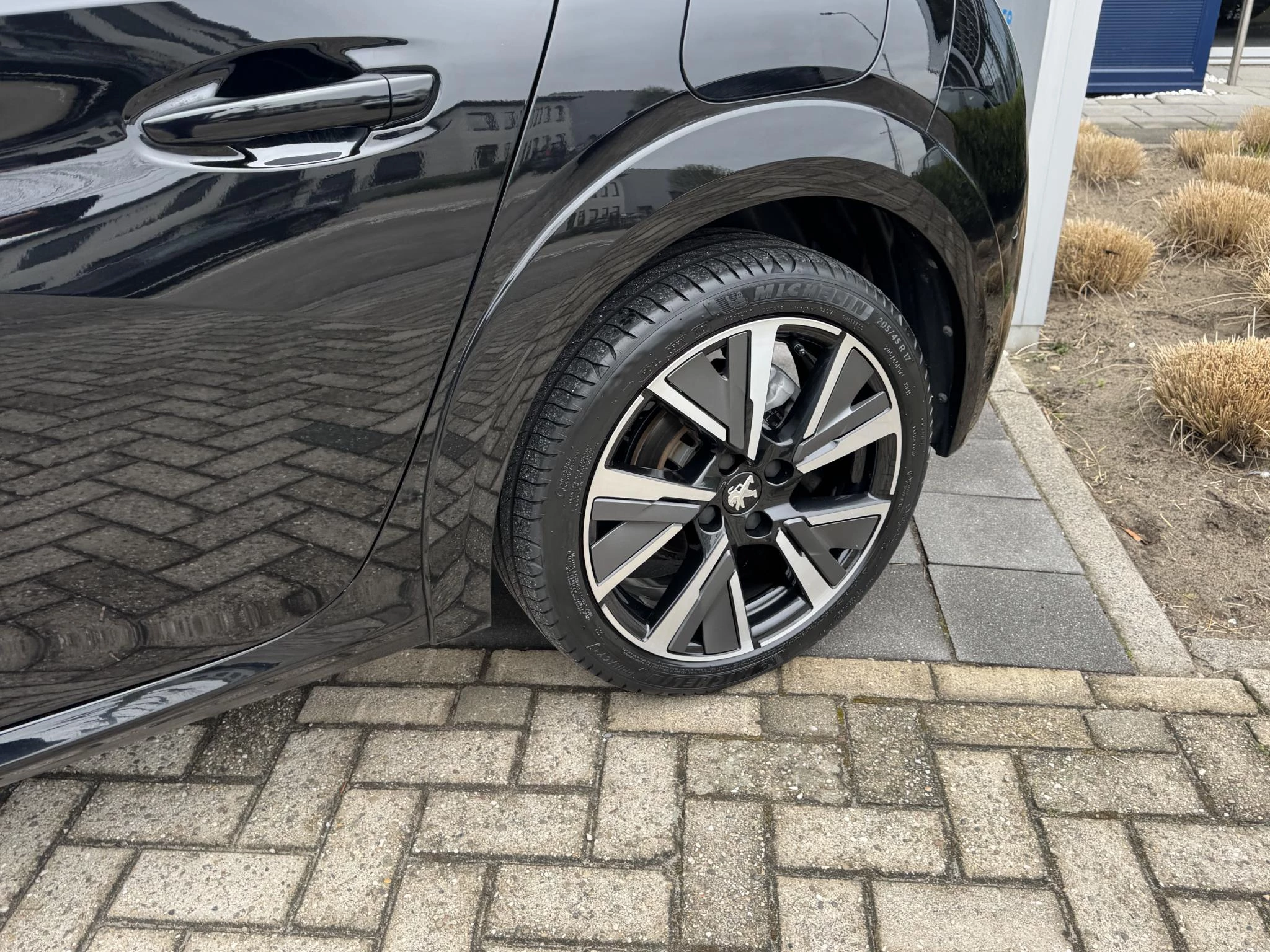 Peugeot-208-image-10