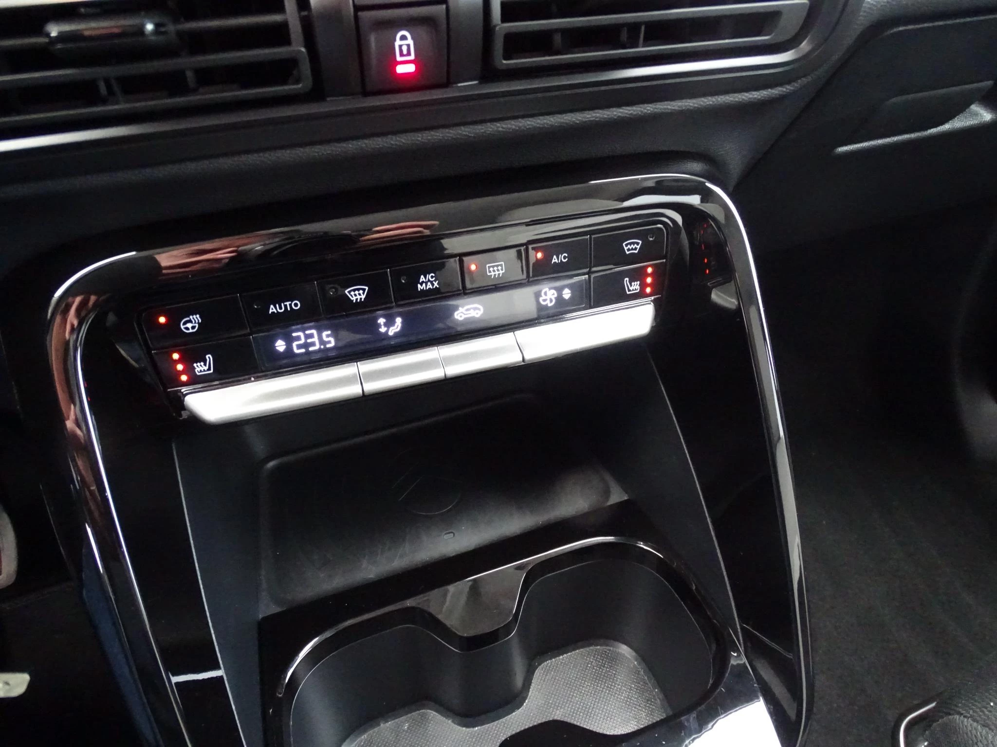 Citroën C3 Aircross Hybride 136 ëDCS6 MAX