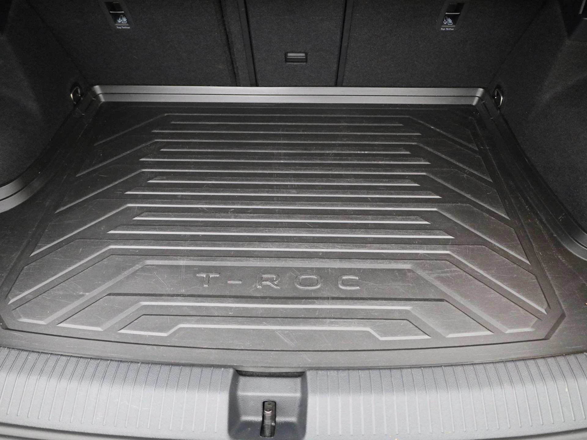 Volkswagen-T-Roc-image-11