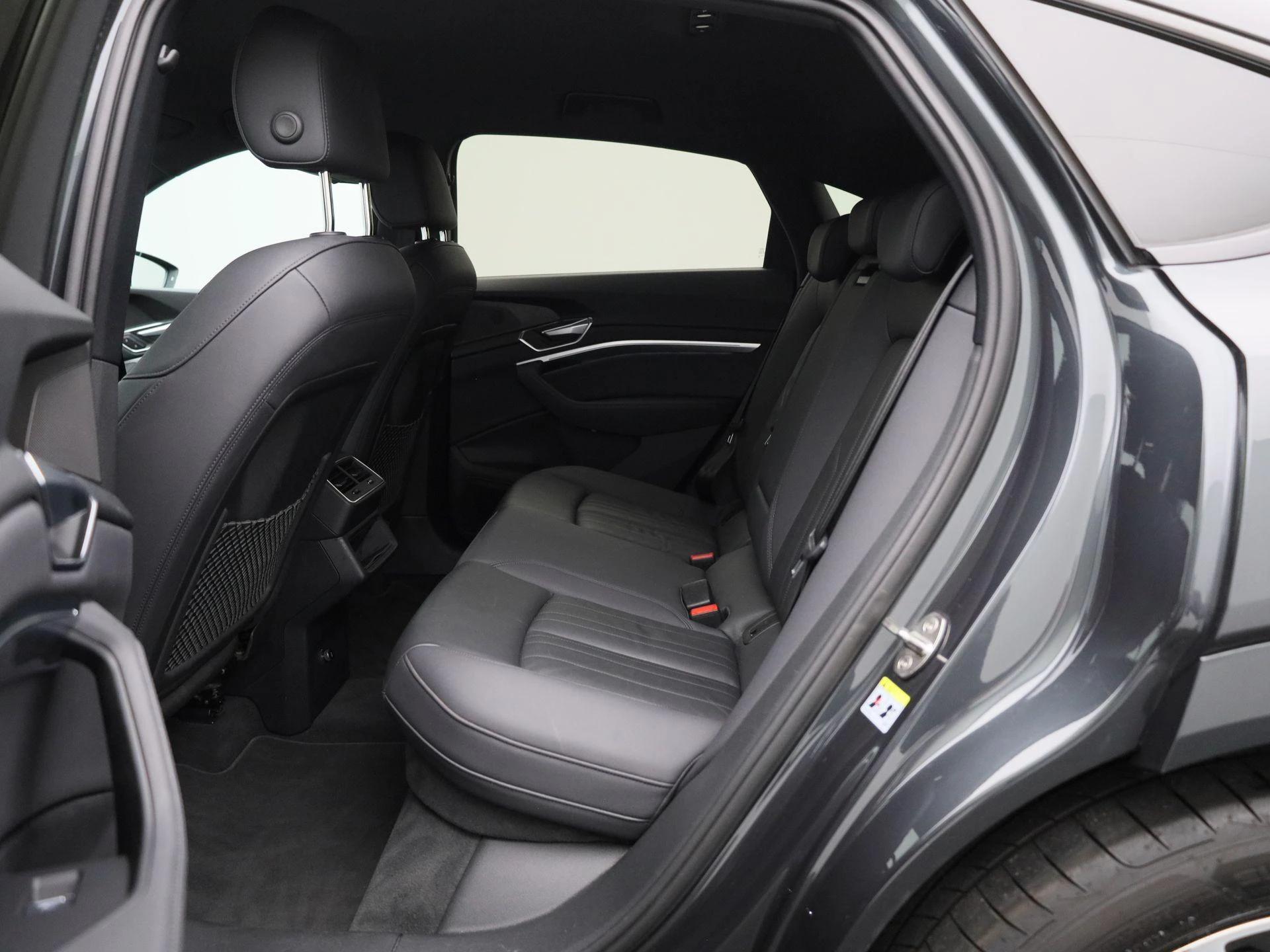 Audi-e-tron-image-11