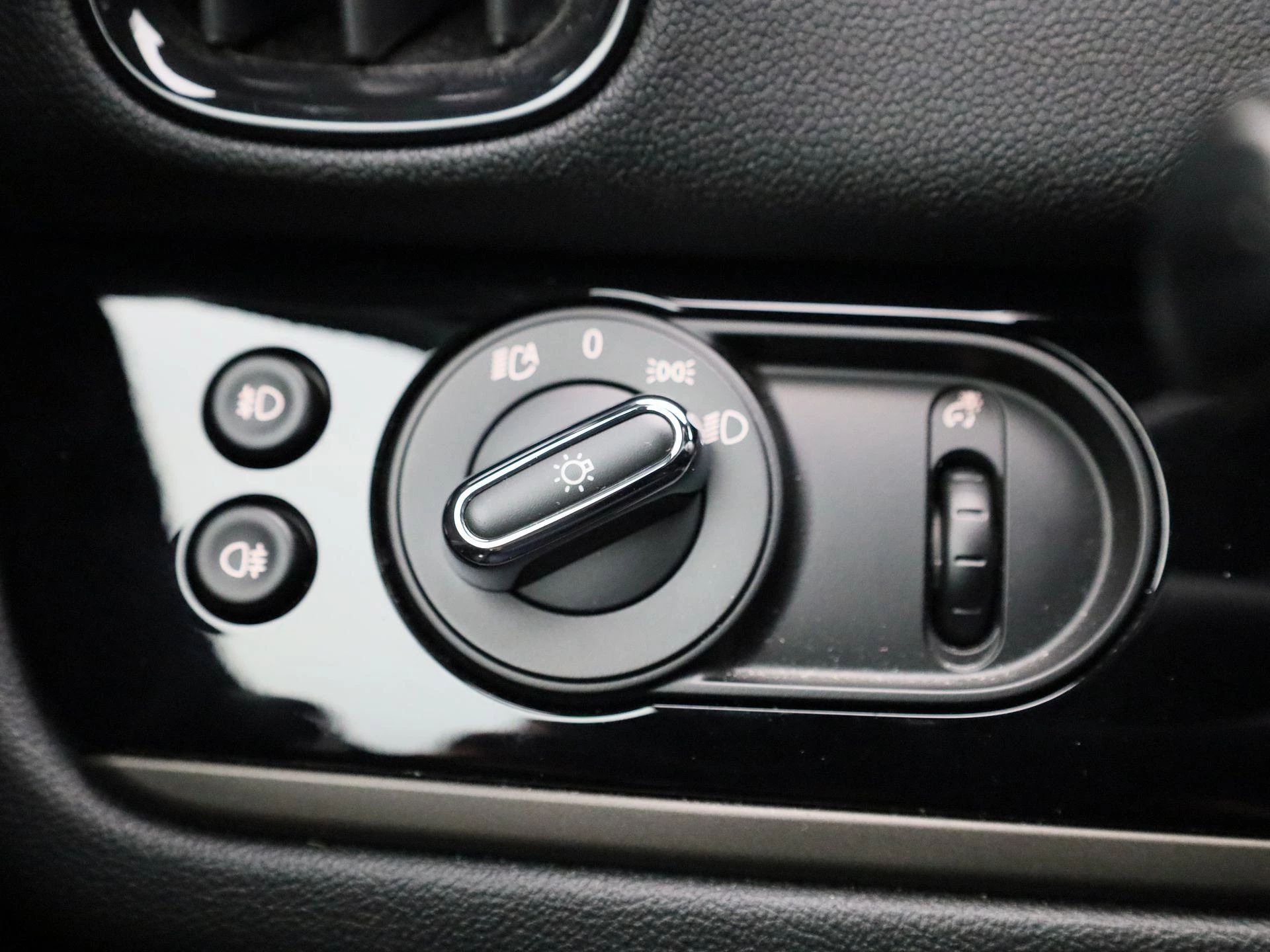 MINI-Countryman-image-29