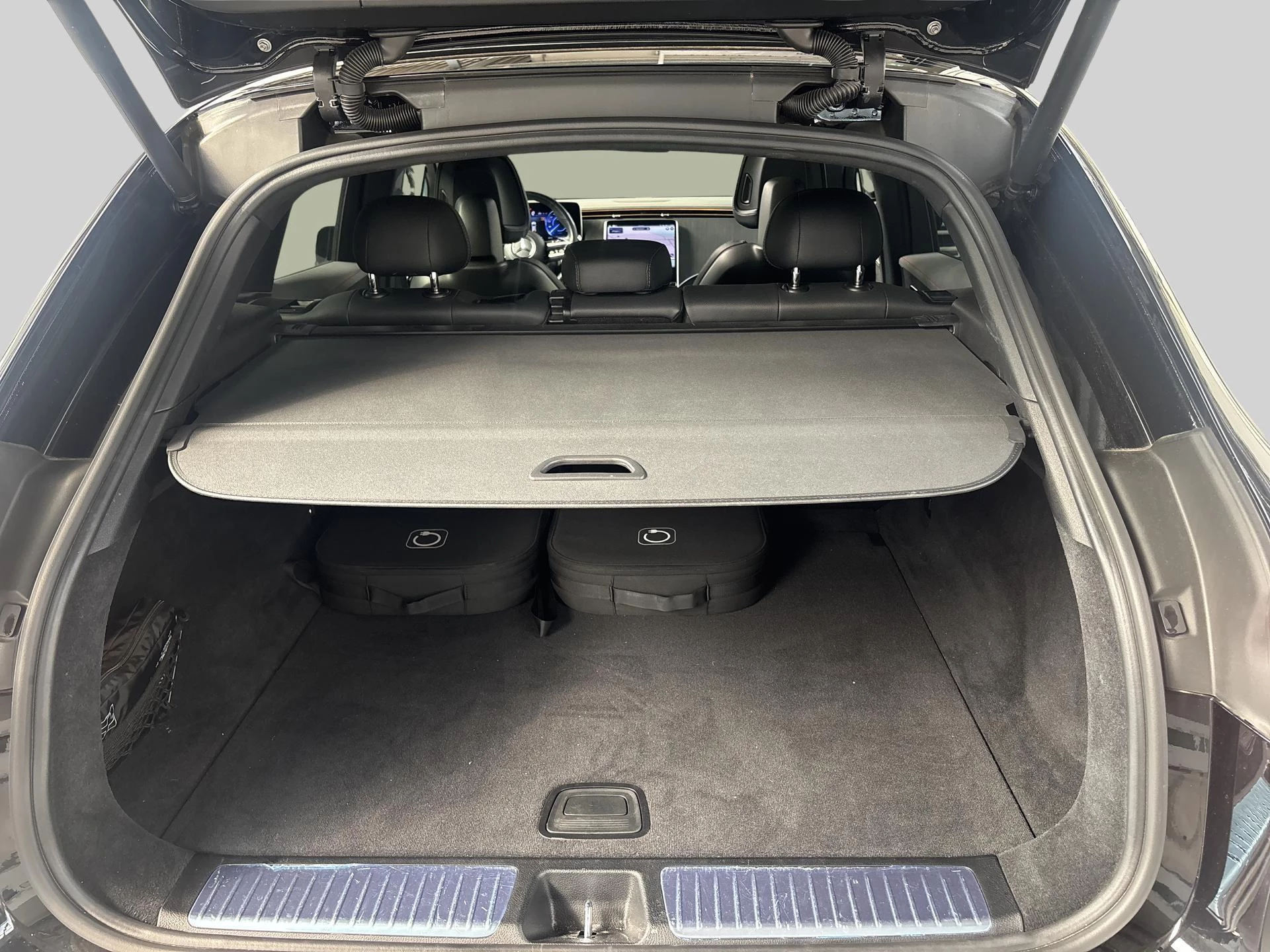 Mercedes-Benz EQE SUV 300 AMG LINE + BURMESTER + PANO DAK + TREKHAAK + DIGITAL LIGHT