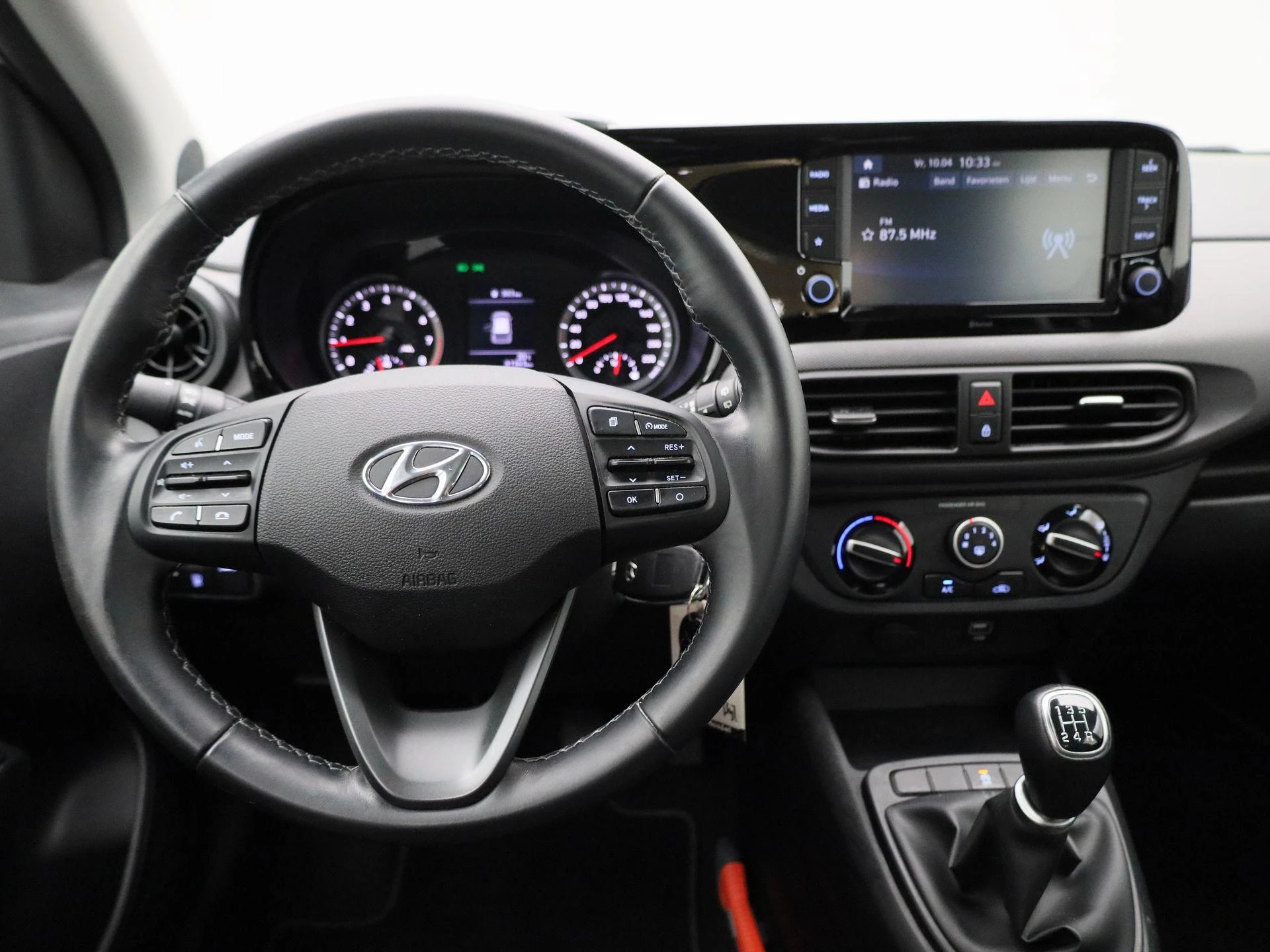 Hyundai-i10-image-6