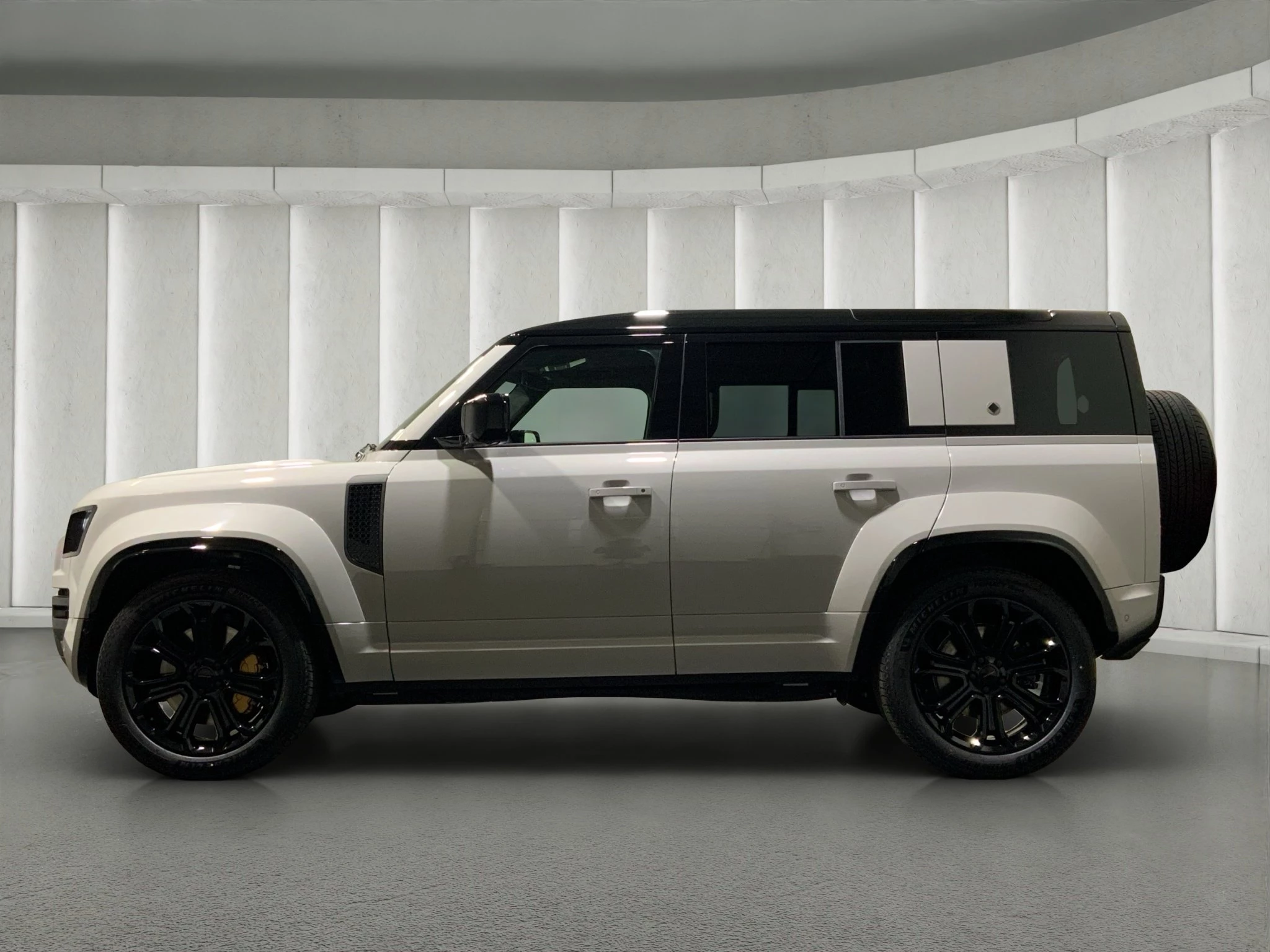 Land Rover Defender OCTA 4.4 P635