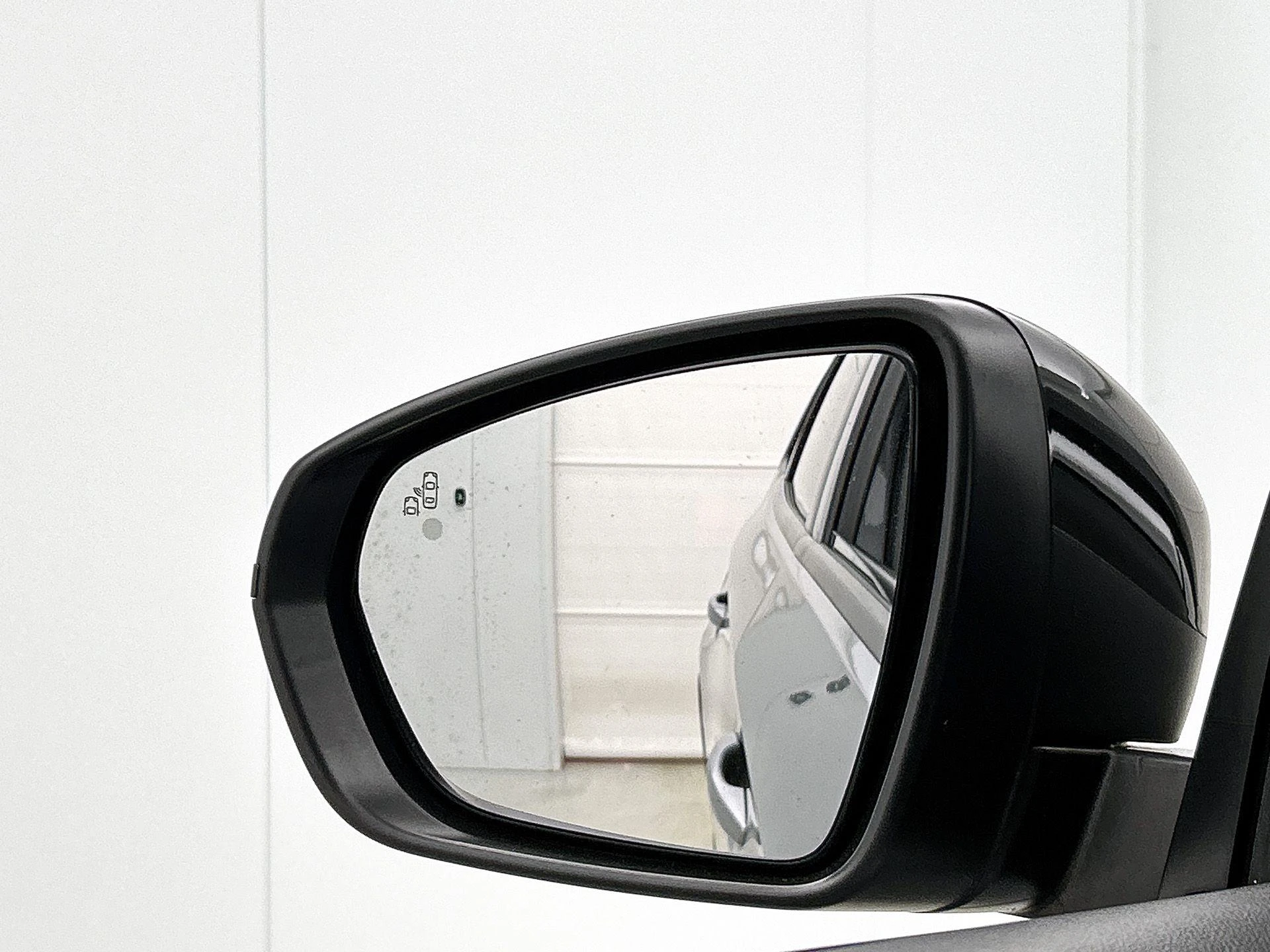 Opel-Grandland X-image-21