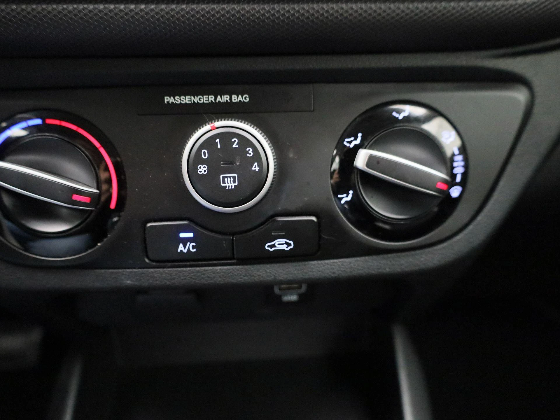 Hyundai-i10-image-19