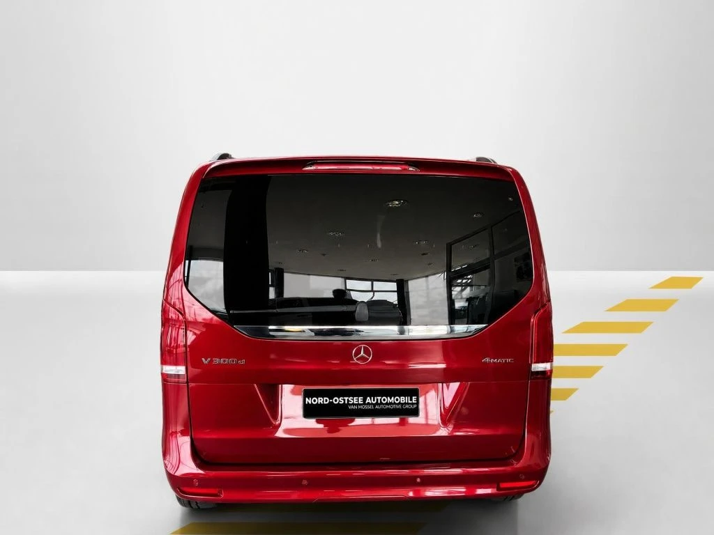 Mercedes-Benz-V-Klasse 300-image-7