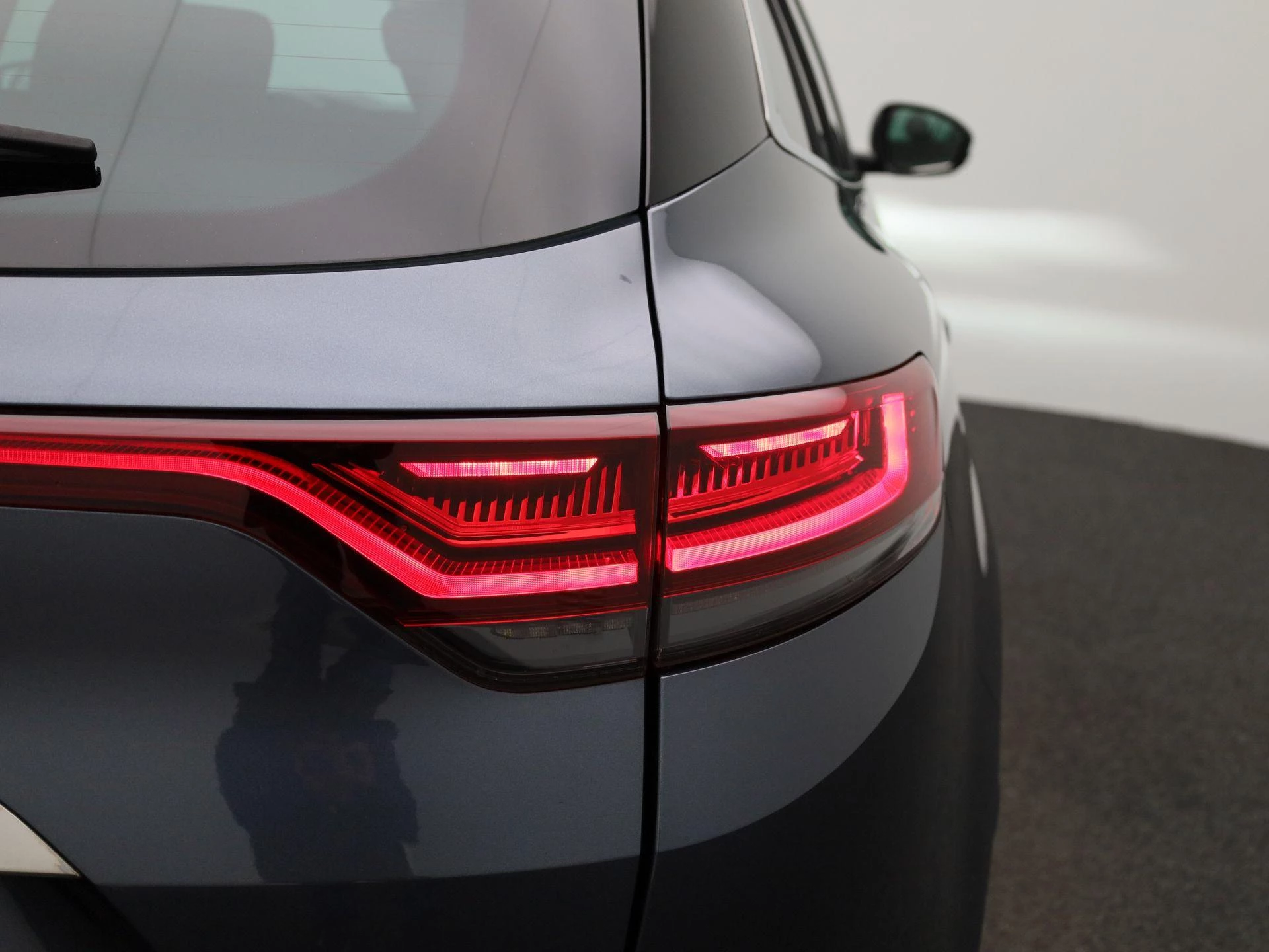 Renault-Megane E-Tech-image-35