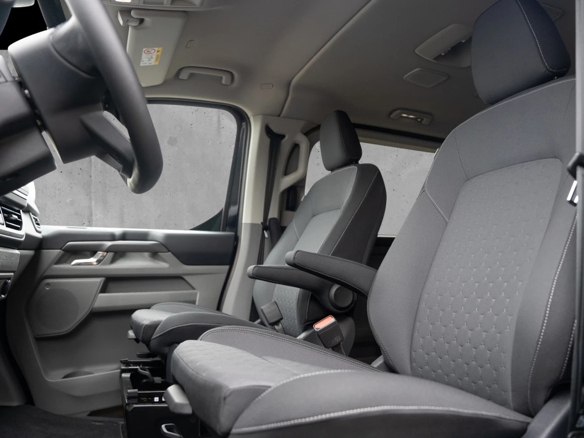 Ford-Tourneo Custom-image-5