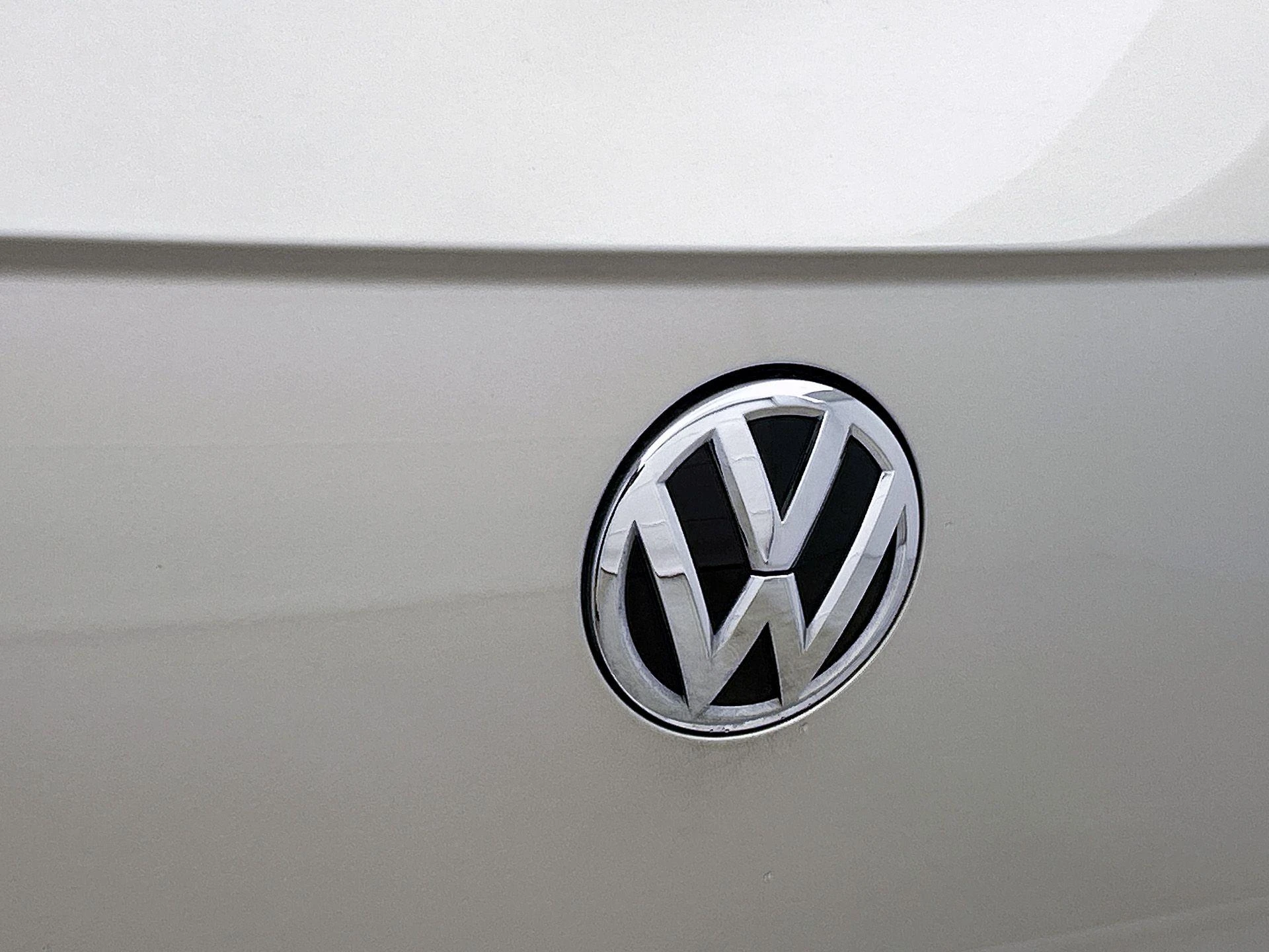 Volkswagen-Polo-image-20