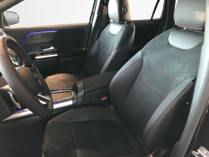 Mercedes-Benz GLA 200 AMG NIGHT PANO AHK KEYLESS WINTER-PAKET AMG LineC118 GLA 200 AMG NIGHT PANO AHK KEYLESS WINTER-PAKET AMG Line