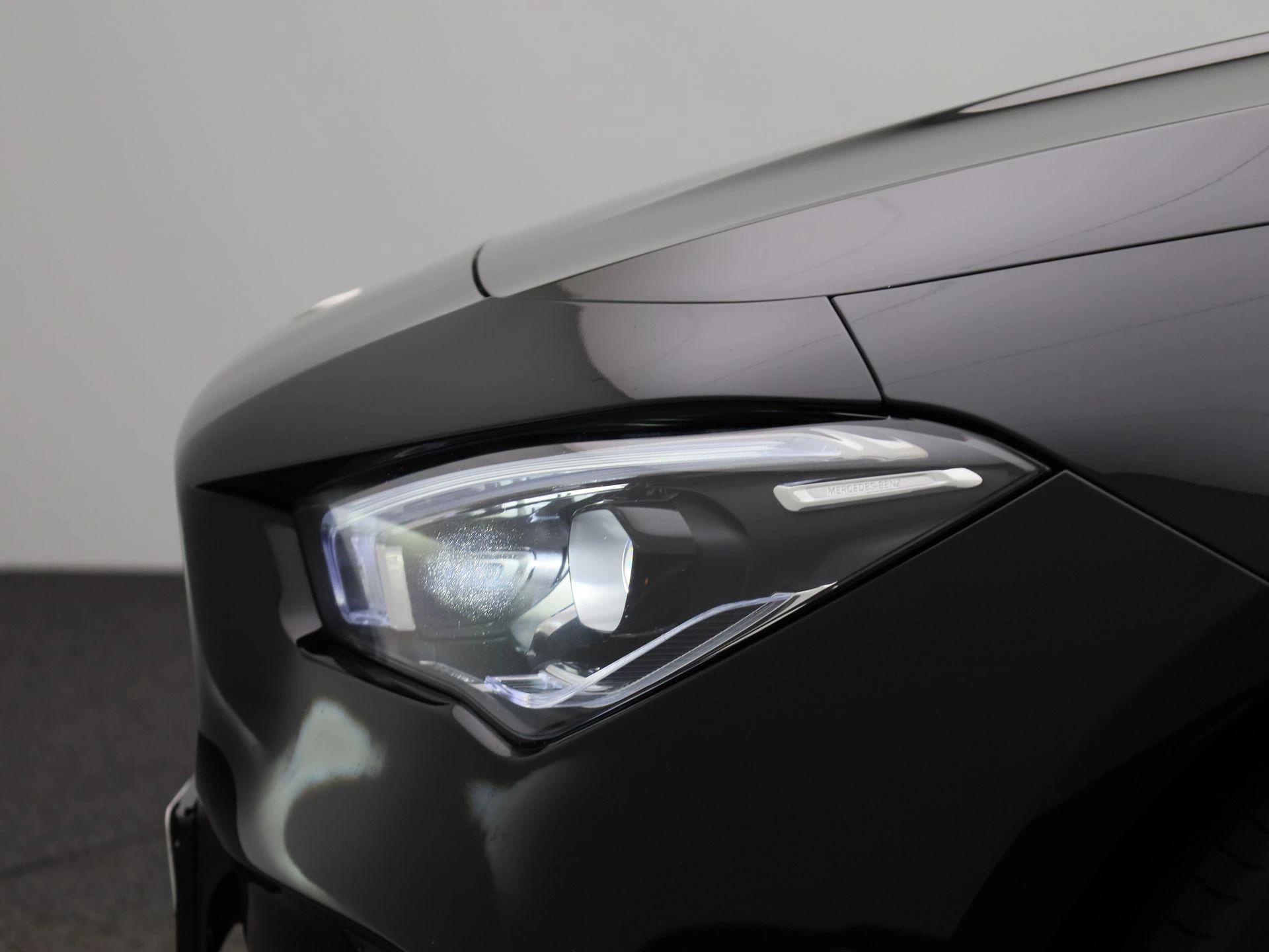 Mercedes-Benz-CLA-image-14