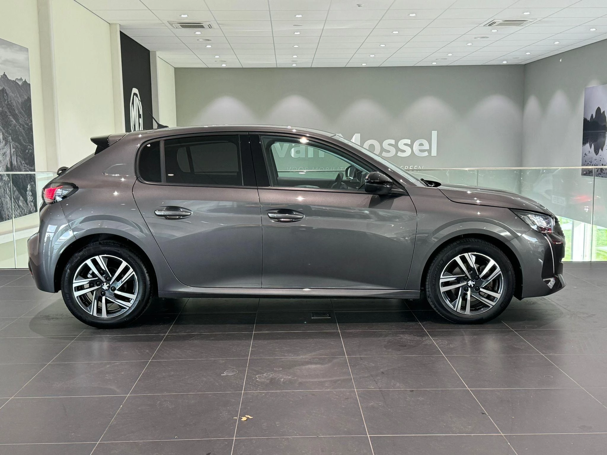 Peugeot-208-image-4